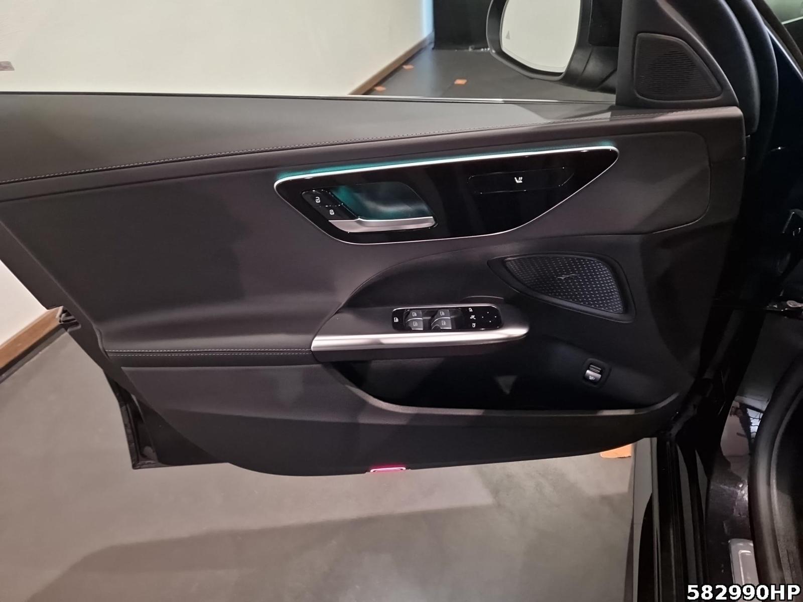 Fahrzeugabbildung Mercedes-Benz C 200 T AMG AHK LED Kamera DISTRONIC Ambiente