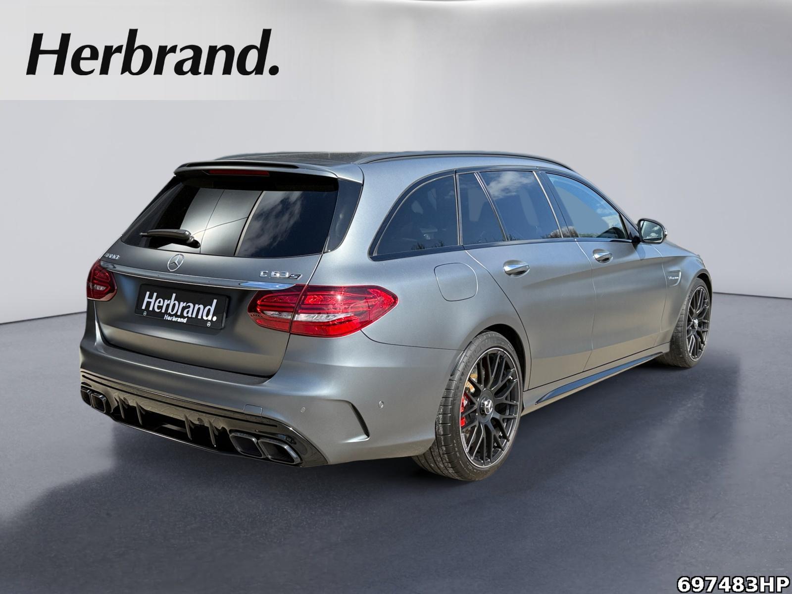 Fahrzeugabbildung Mercedes-Benz C 63 AMG S T Performance-Sitze magno Pano Night