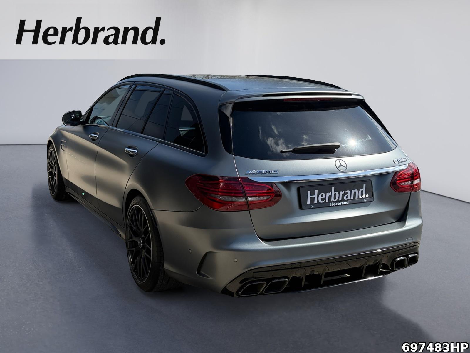 Fahrzeugabbildung Mercedes-Benz C 63 AMG S T Performance-Sitze magno Pano Night