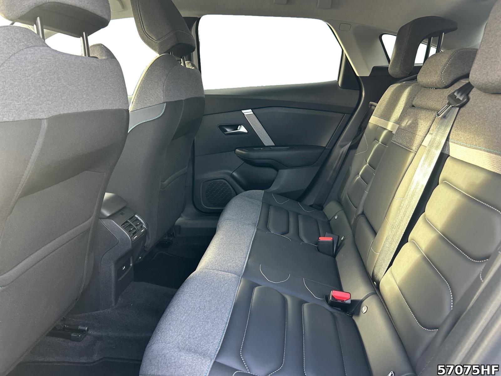 Fahrzeugabbildung Citroën C4 Shine +HEADUP+360KAMERA+CARPLAY+TOTWINKEL+