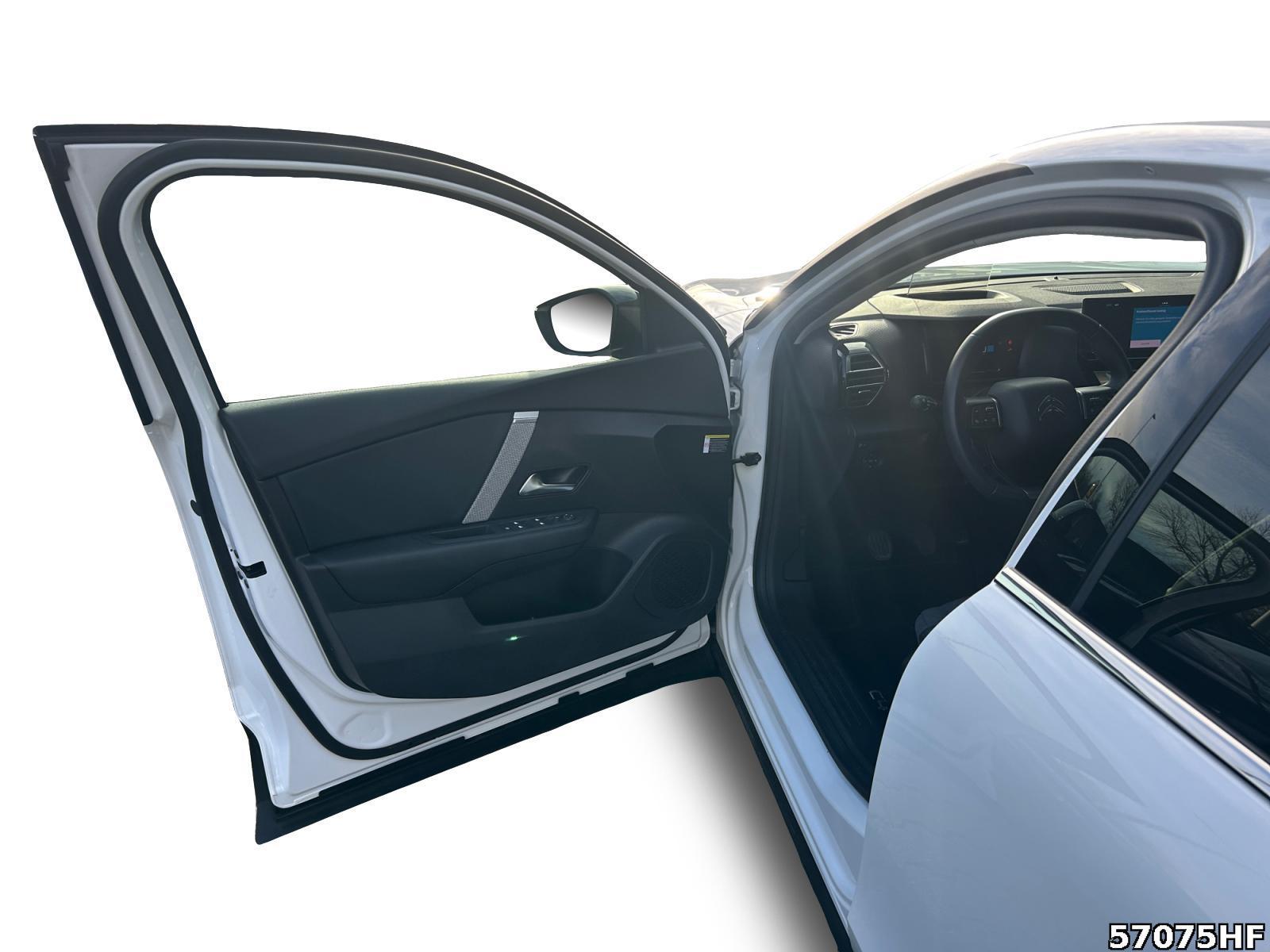 Fahrzeugabbildung Citroën C4 Shine +HEADUP+360KAMERA+CARPLAY+TOTWINKEL+