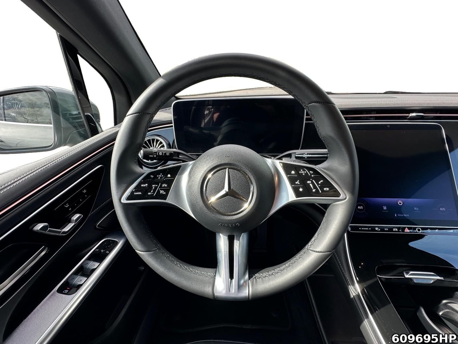 Fahrzeugabbildung Mercedes-Benz EQE SUV Sitzbelüftung AHK Memory CARPLAY