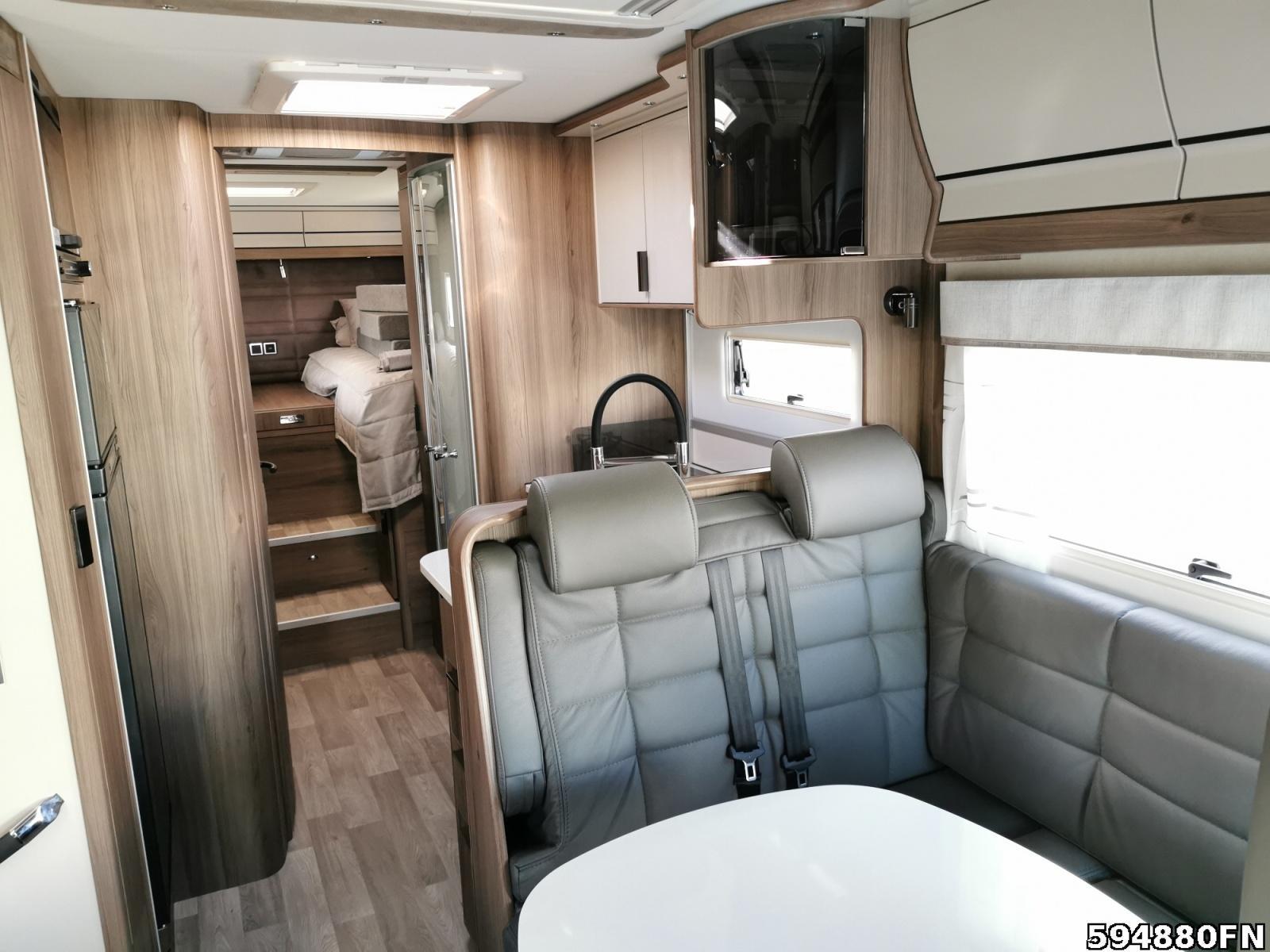 Fahrzeugabbildung Kabe Imperial R i830 / i810 LGB Cinderella Solar AHK