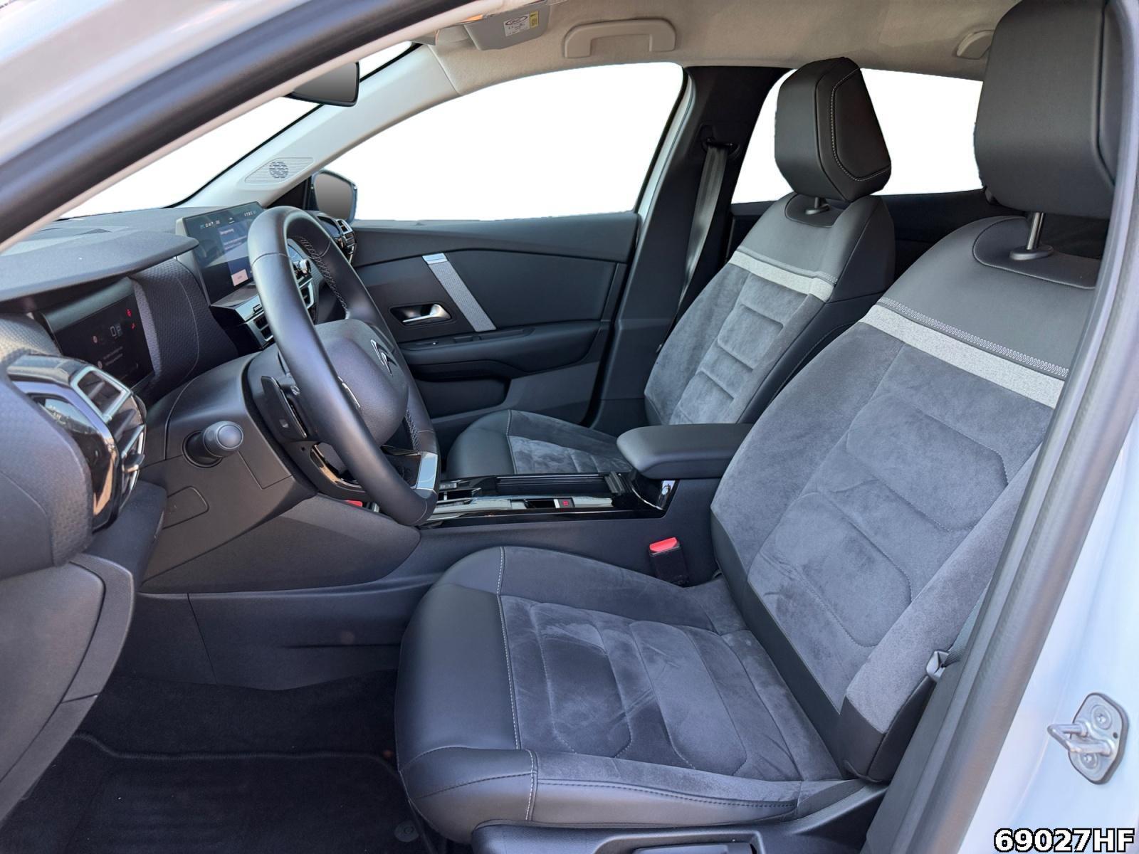 Fahrzeugabbildung Citroën C4 Max 1.2 PureTech 96kW *NAVI*KAMERA*PDC*