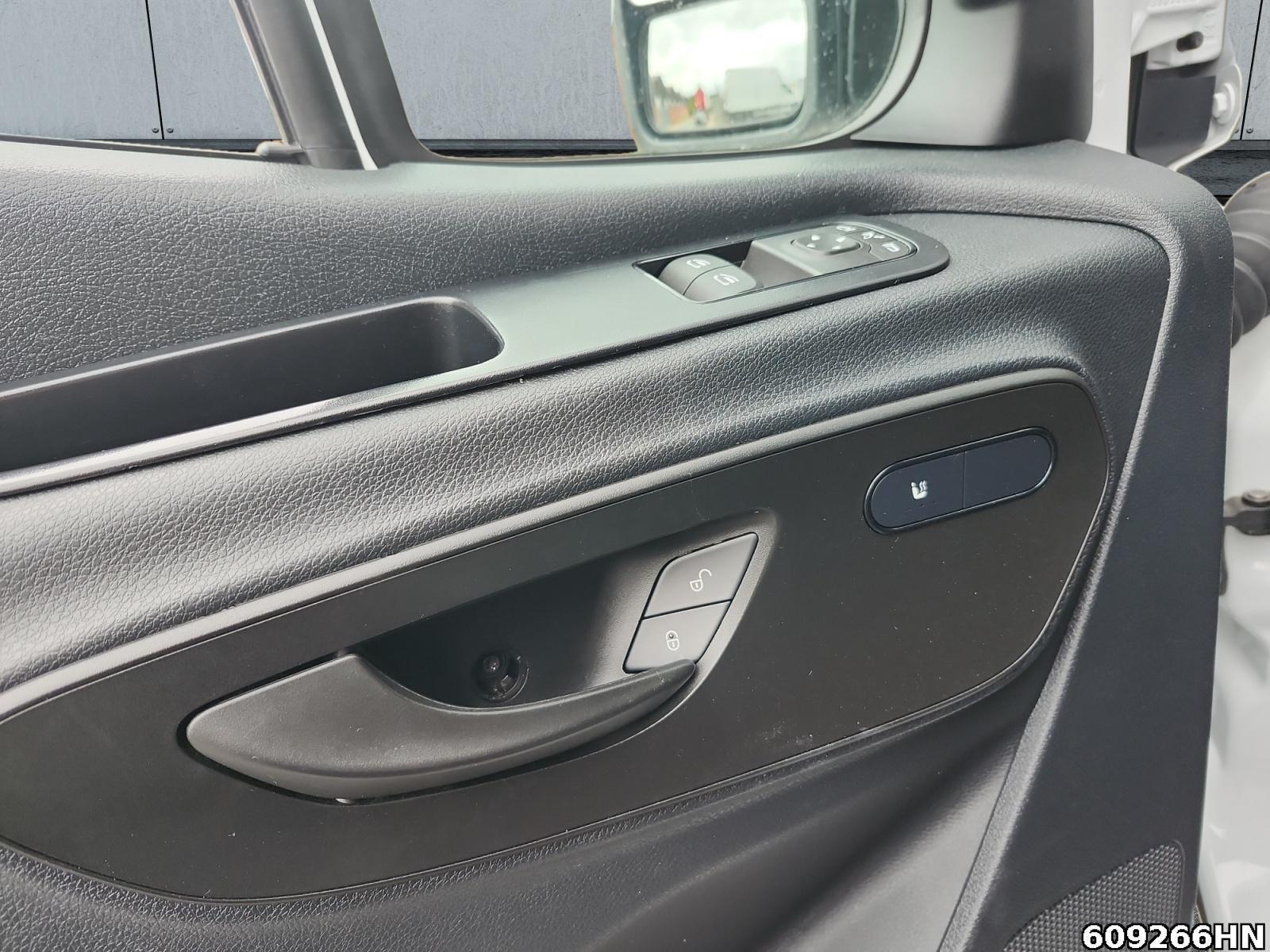 Fahrzeugabbildung Mercedes-Benz Sprinter 317 CDI Mixto PRO*L2H2*Navi*AHK3500*