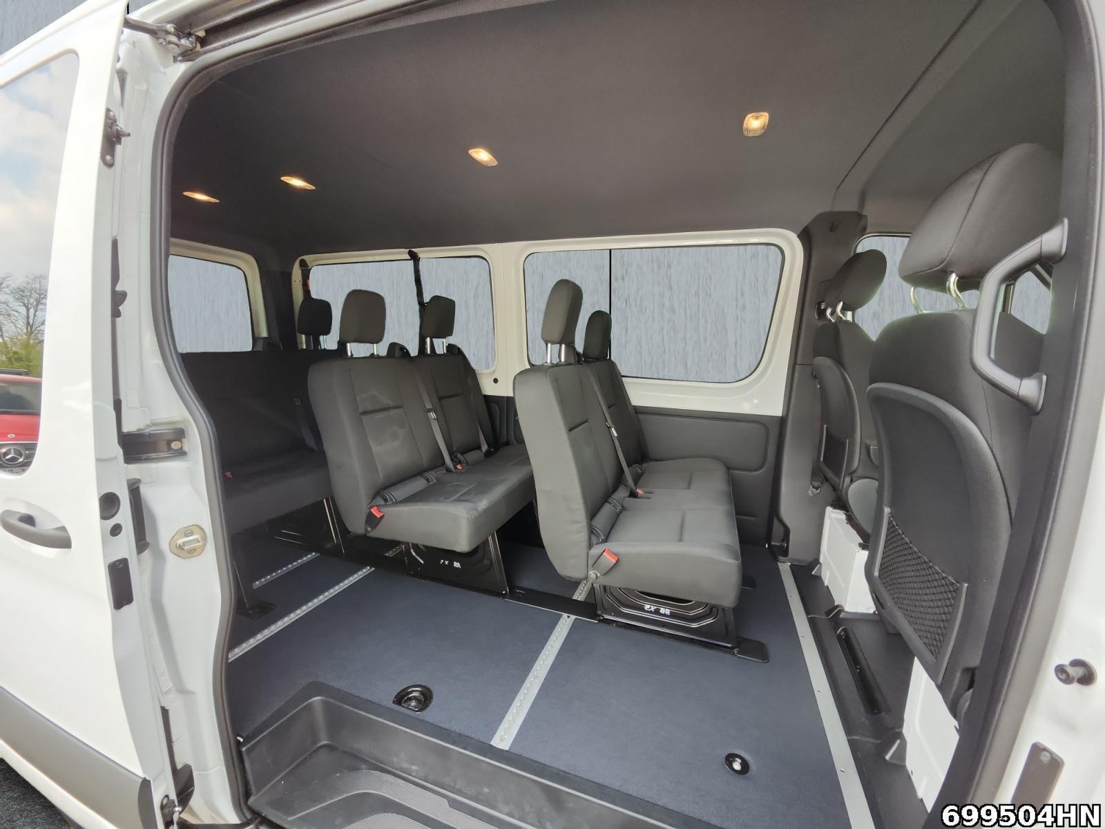 Fahrzeugabbildung Mercedes-Benz Sprinter 317 CDI Tourer*L2H1*2-2-2-3*MBUX*AHK*