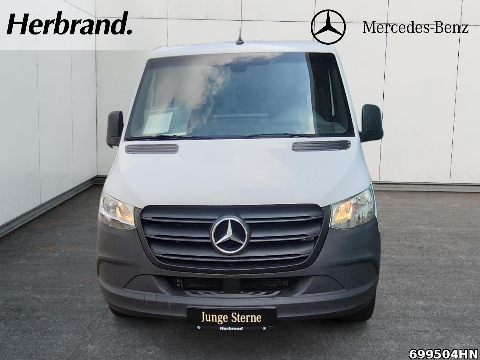 Fahrzeugabbildung Mercedes-Benz Sprinter 317 CDI Tourer*L2H1*2-2-2-3*MBUX*AHK*