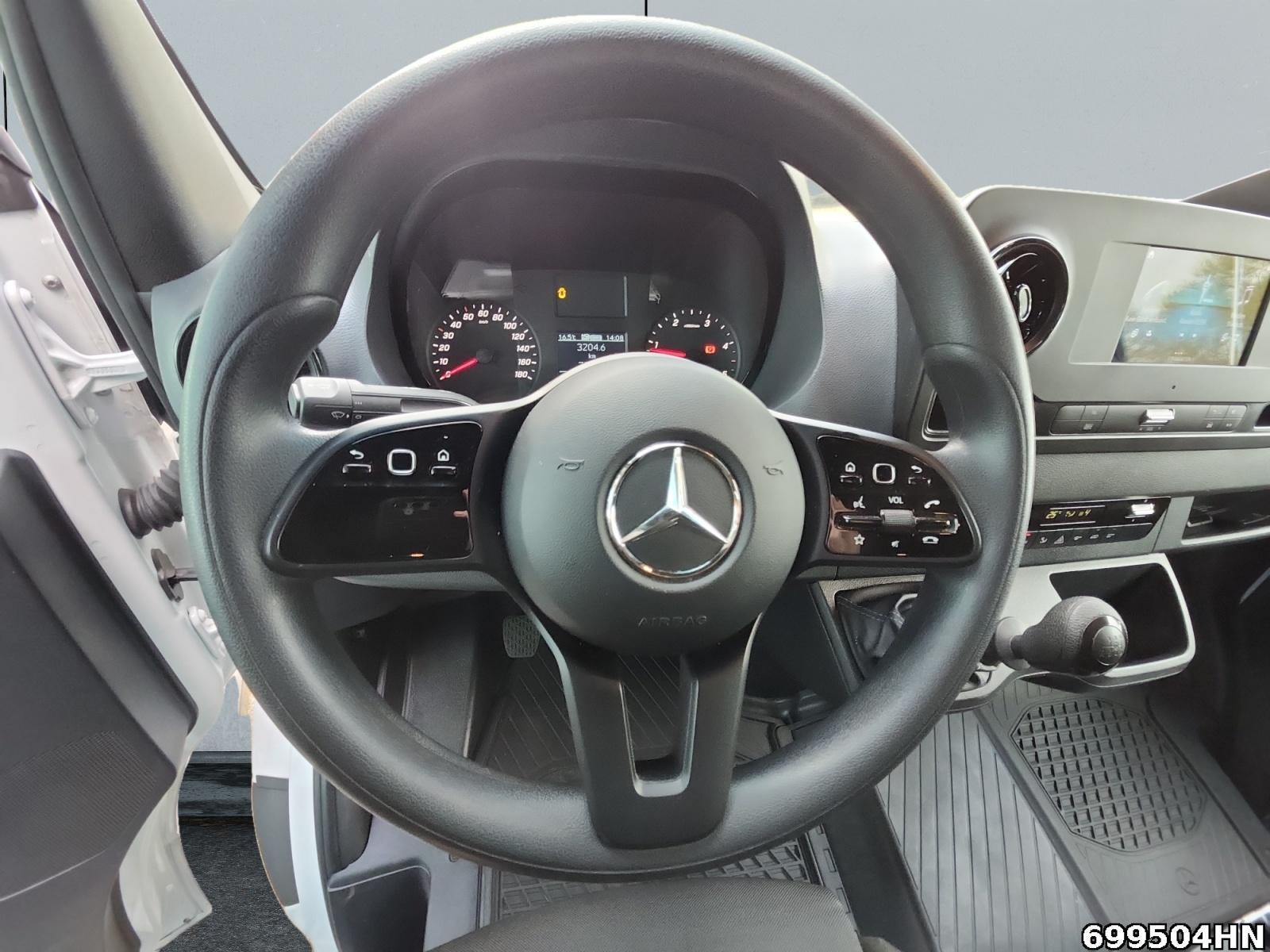 Fahrzeugabbildung Mercedes-Benz Sprinter 317 CDI Tourer*L2H1*2-2-2-3*MBUX*AHK*