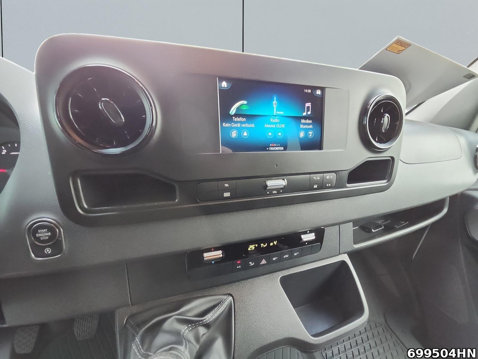 Fahrzeugabbildung Mercedes-Benz Sprinter 317 CDI Tourer*L2H1*2-2-2-3*MBUX*AHK*