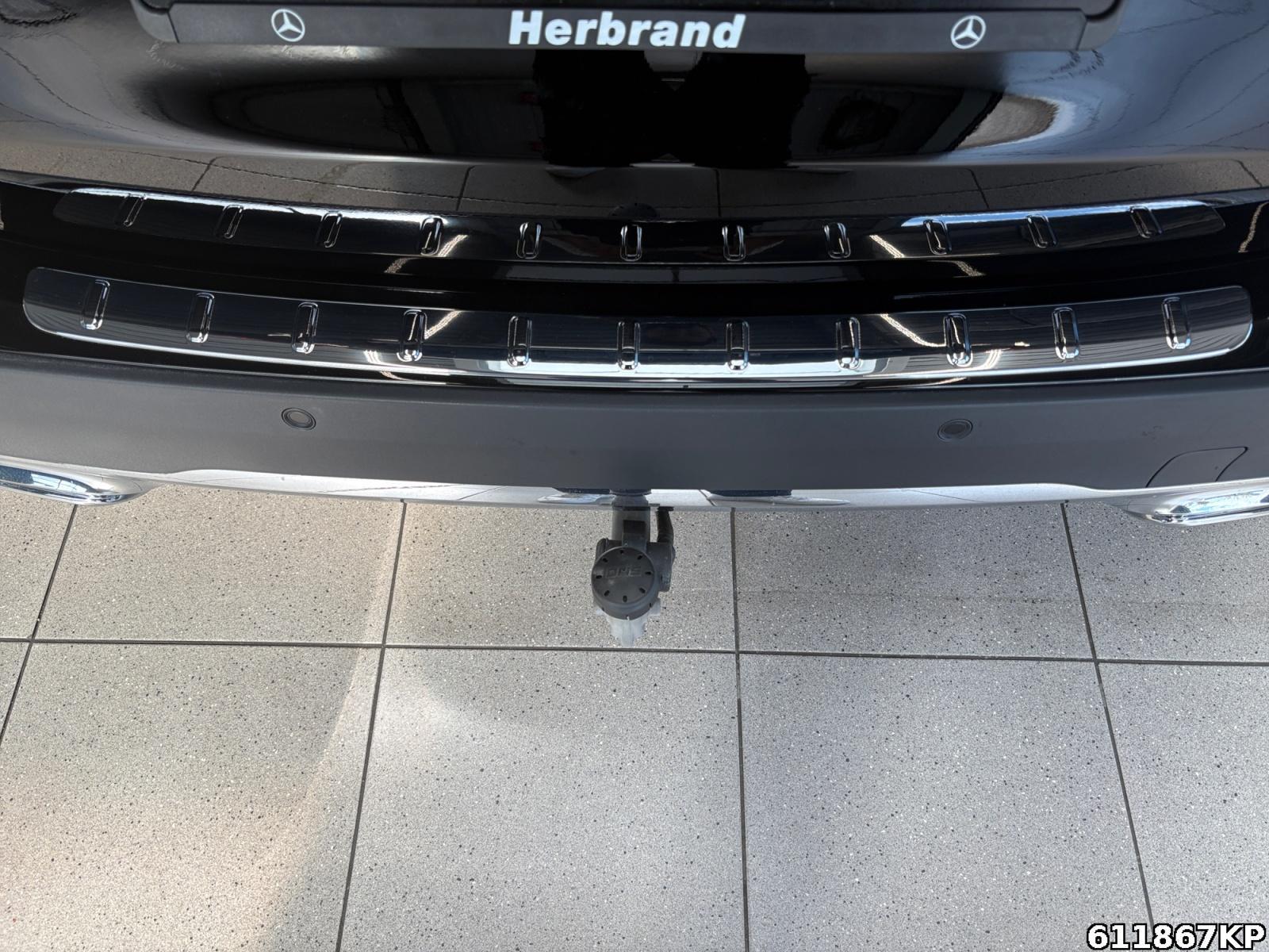 Fahrzeugabbildung Mercedes-Benz GLA 200 Progressive AHK Advanced DAB Kamera