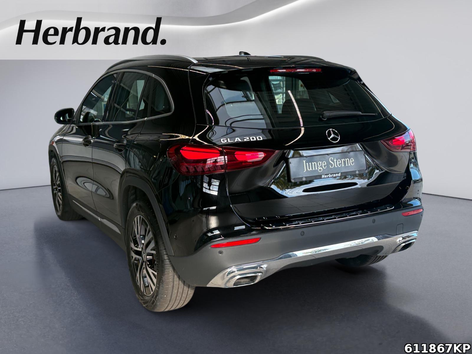 Fahrzeugabbildung Mercedes-Benz GLA 200 Progressive AHK Advanced DAB Kamera