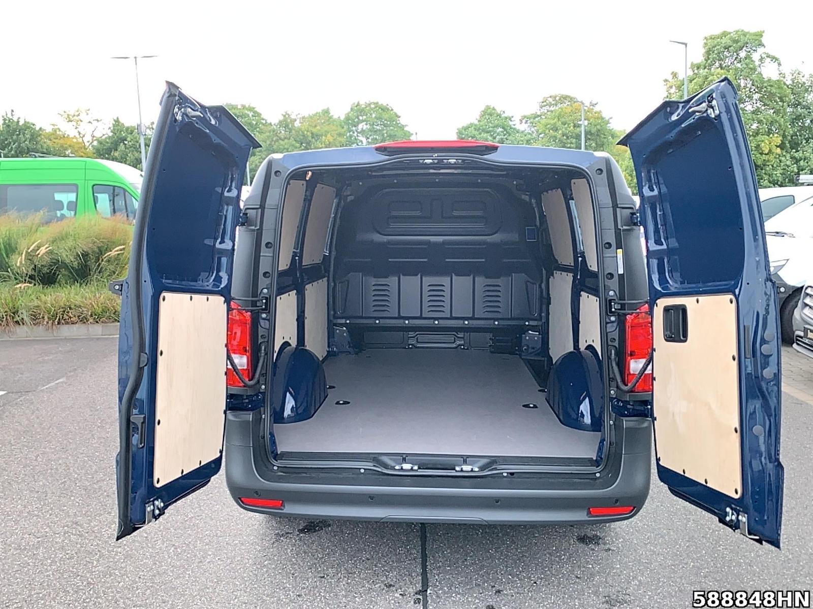 Fahrzeugabbildung Mercedes-Benz Vito 114 L *9G-TRONIC*MBUX*KAMERA*HECKTÜREN*