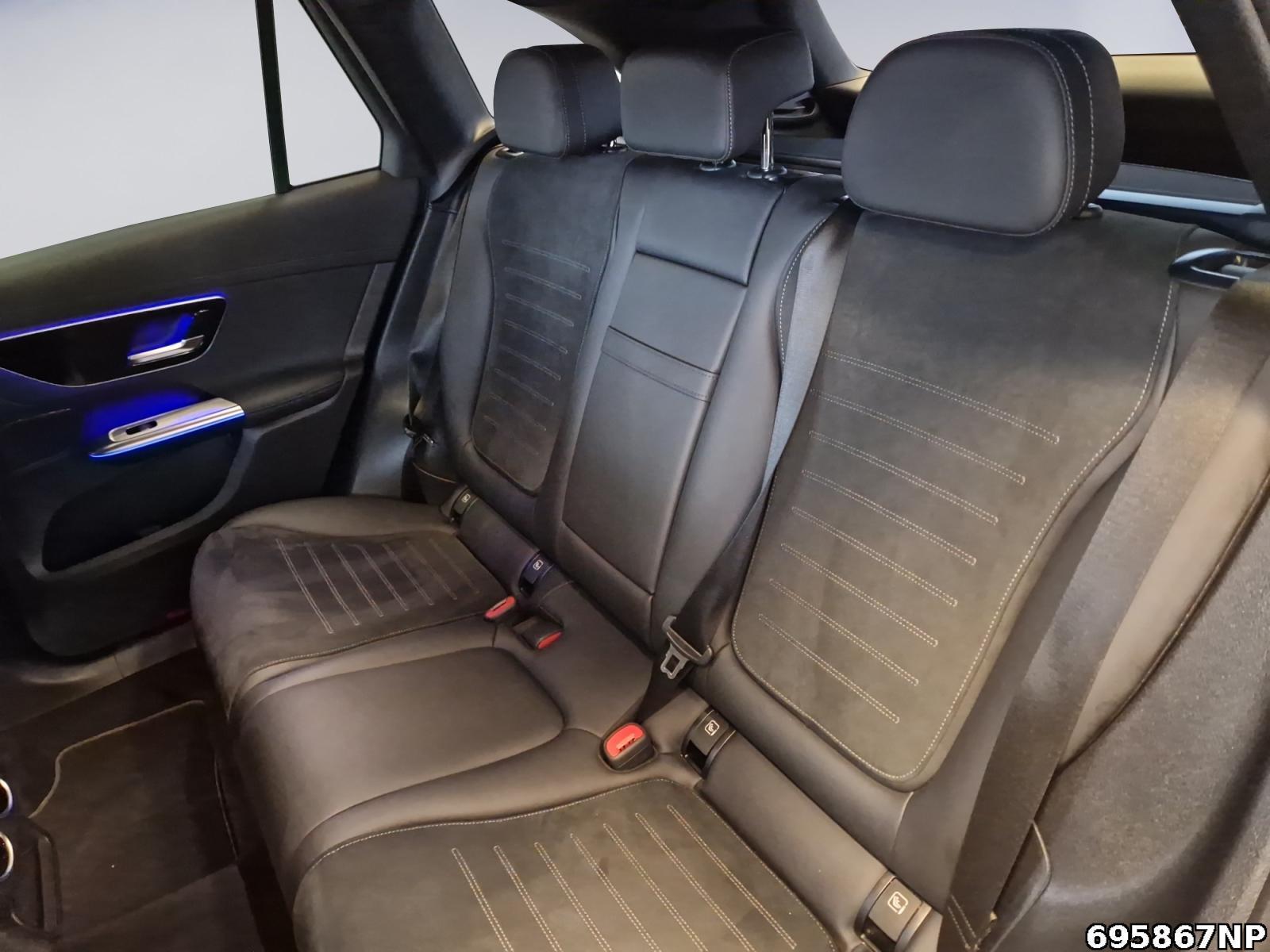 Fahrzeugabbildung Mercedes-Benz GLC 300 d 4M AMG AHK Kamera Night Distronic LED