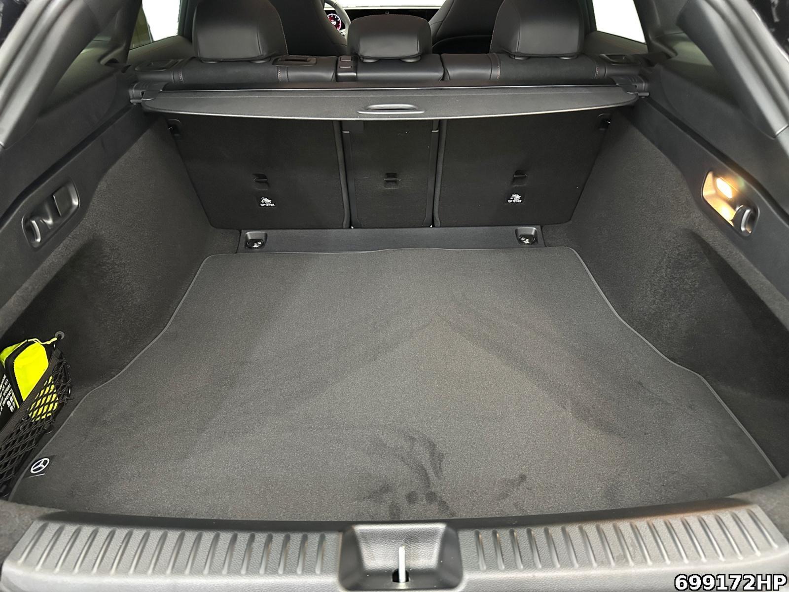 Fahrzeugabbildung Mercedes-Benz CLA 180 Shooting Brake +AMG+NIGHT+360°KAM+DISTRONIC+WINTER+