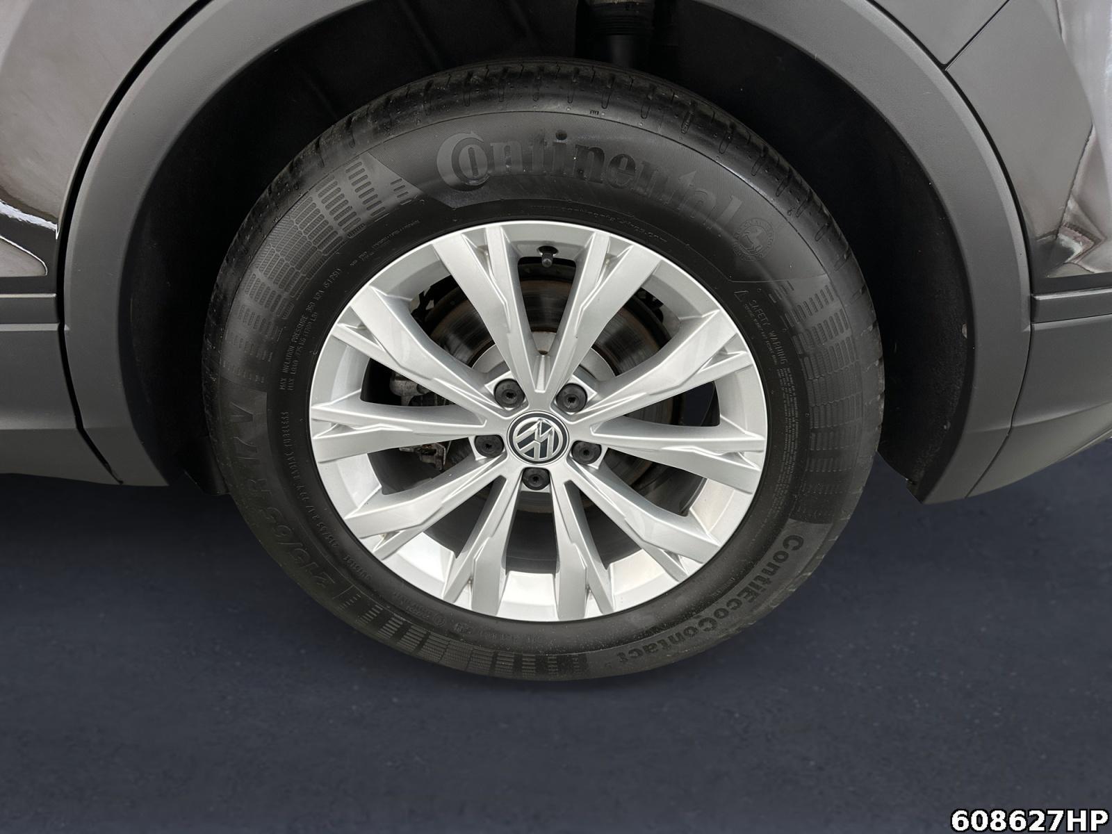 Fahrzeugabbildung Volkswagen Tiguan 1.5 TSI Trendline AHK LED PTS 17