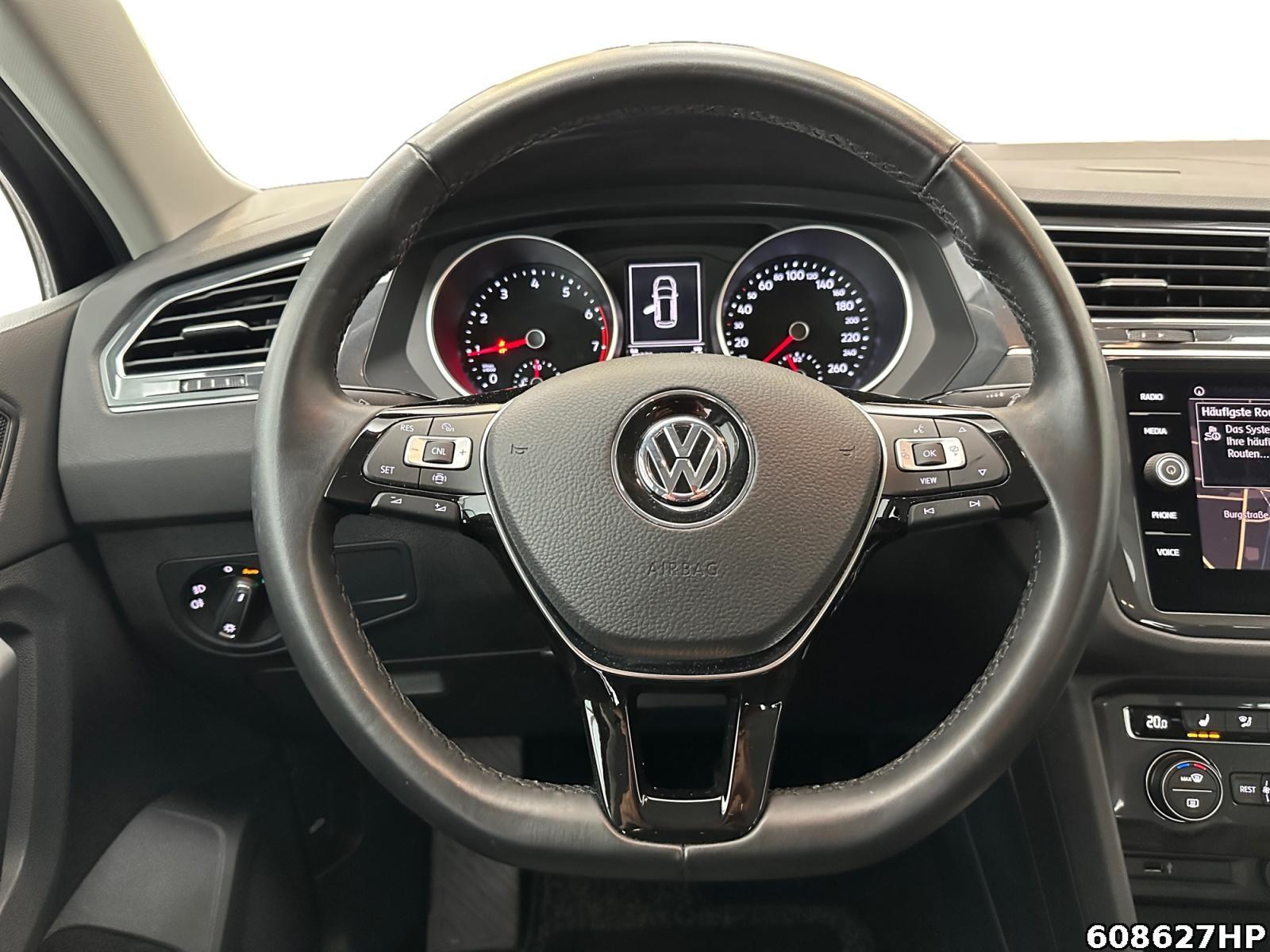 Fahrzeugabbildung Volkswagen Tiguan 1.5 TSI Trendline AHK LED PTS 17