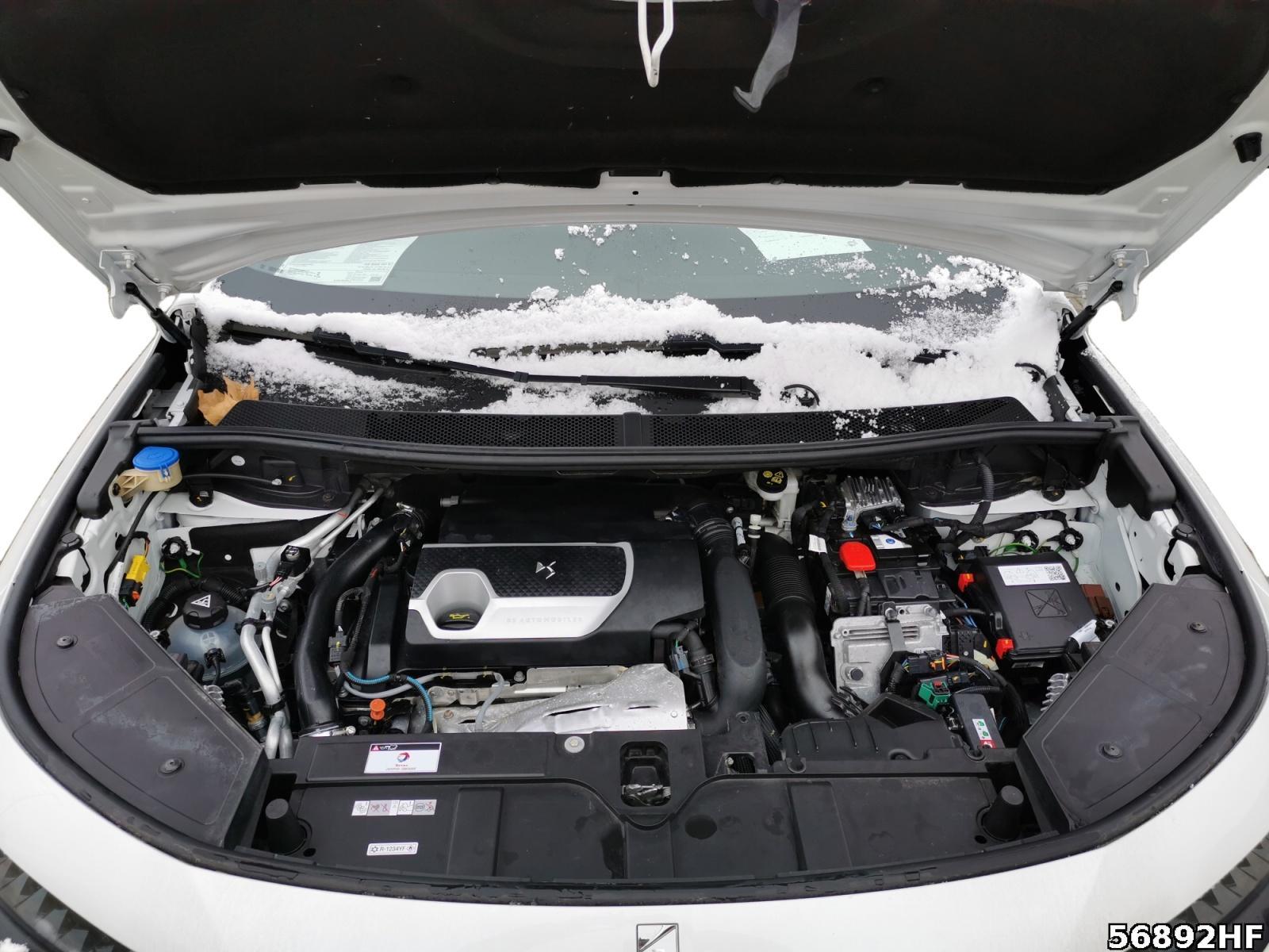 Fahrzeugabbildung DS Automobiles DS7 Crossback Hybrid 4x4, Performance Line