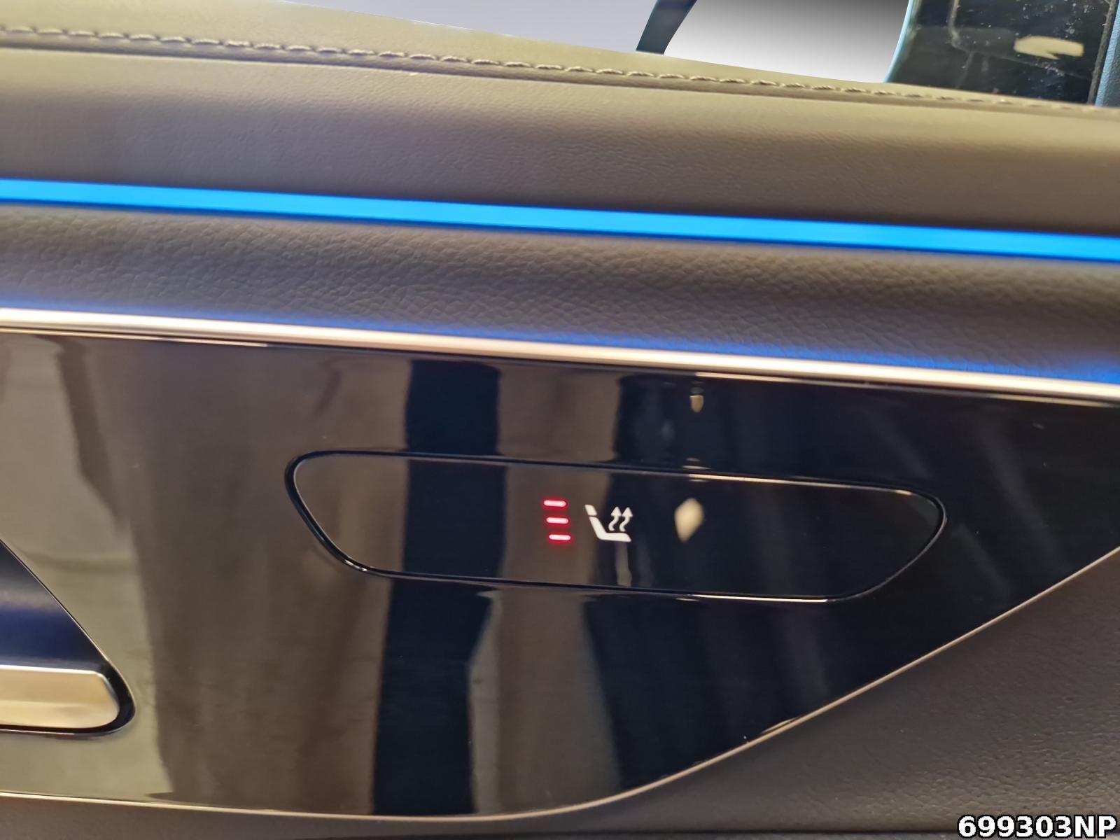 Fahrzeugabbildung Mercedes-Benz E 220 d AMG Pano Night Distronic CarPlay Ambient