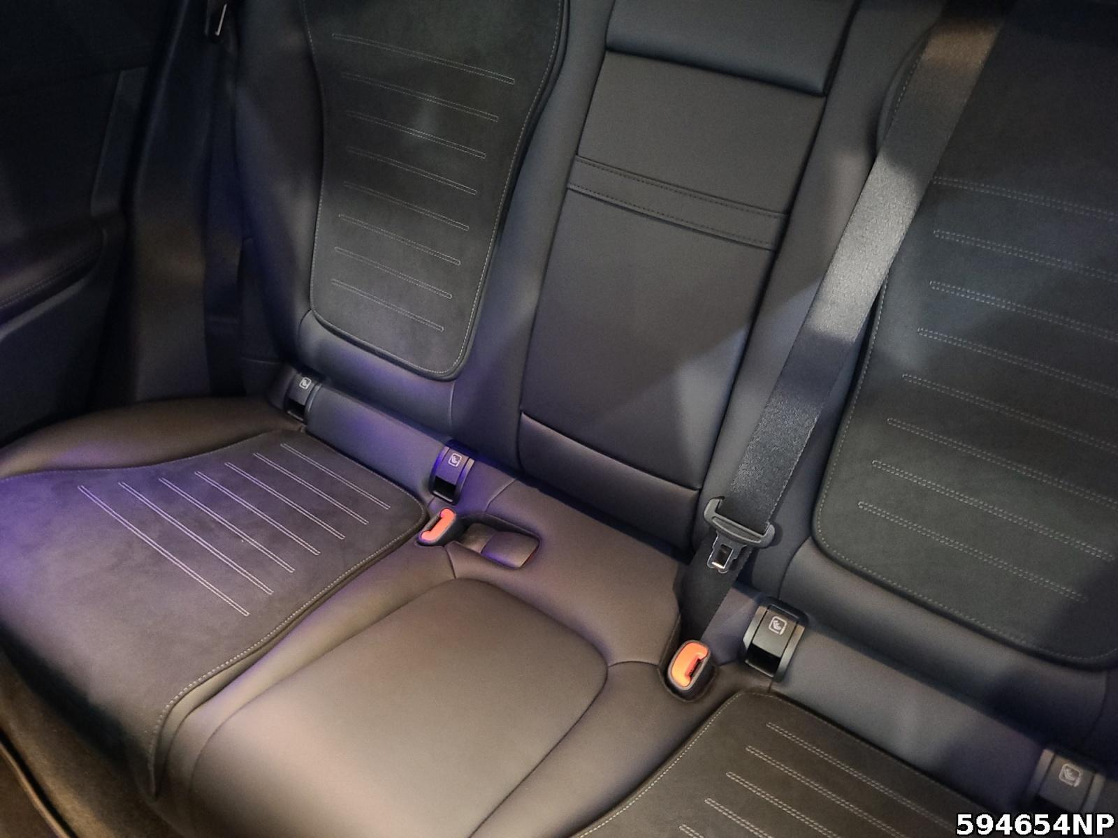 Fahrzeugabbildung Mercedes-Benz GLC 300 d 4M AMG MEMORY AHK DISTRONIC NIGHT