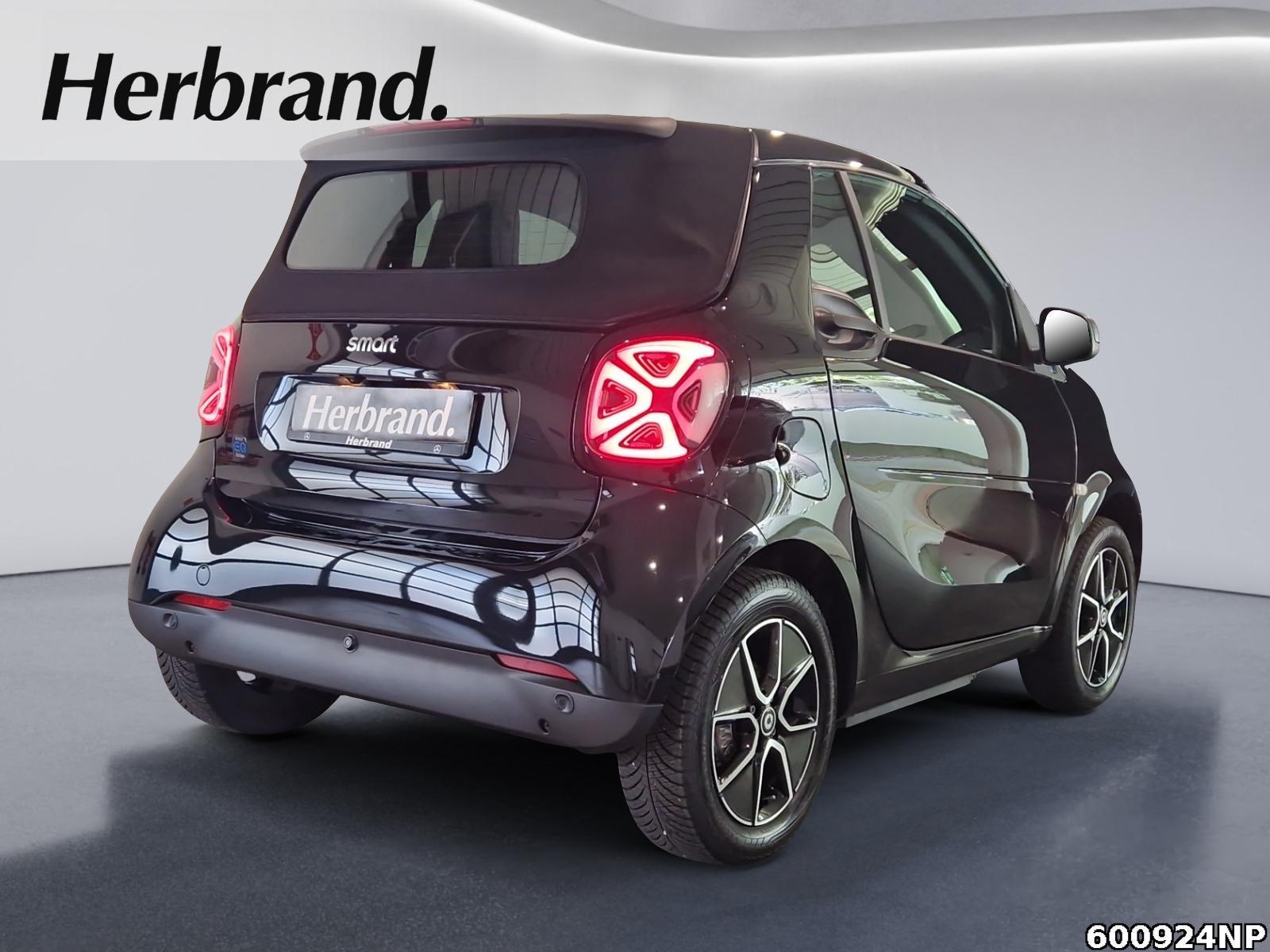 Fahrzeugabbildung Smart ForTwo EQ Cabrio LED Einparkhilfe hinten Kamera