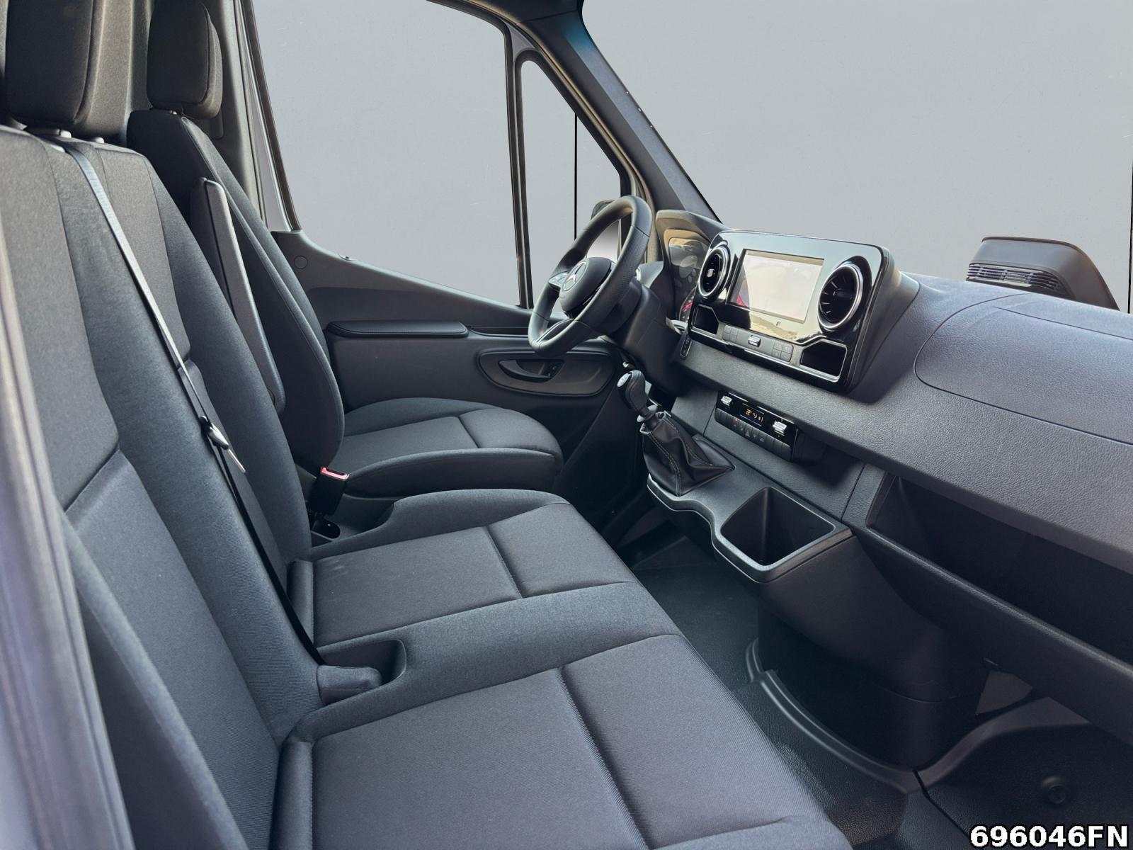 Fahrzeugabbildung Mercedes-Benz Sprinter 317 CDI Kasten Lang*2xSchiebetüre*MBUX