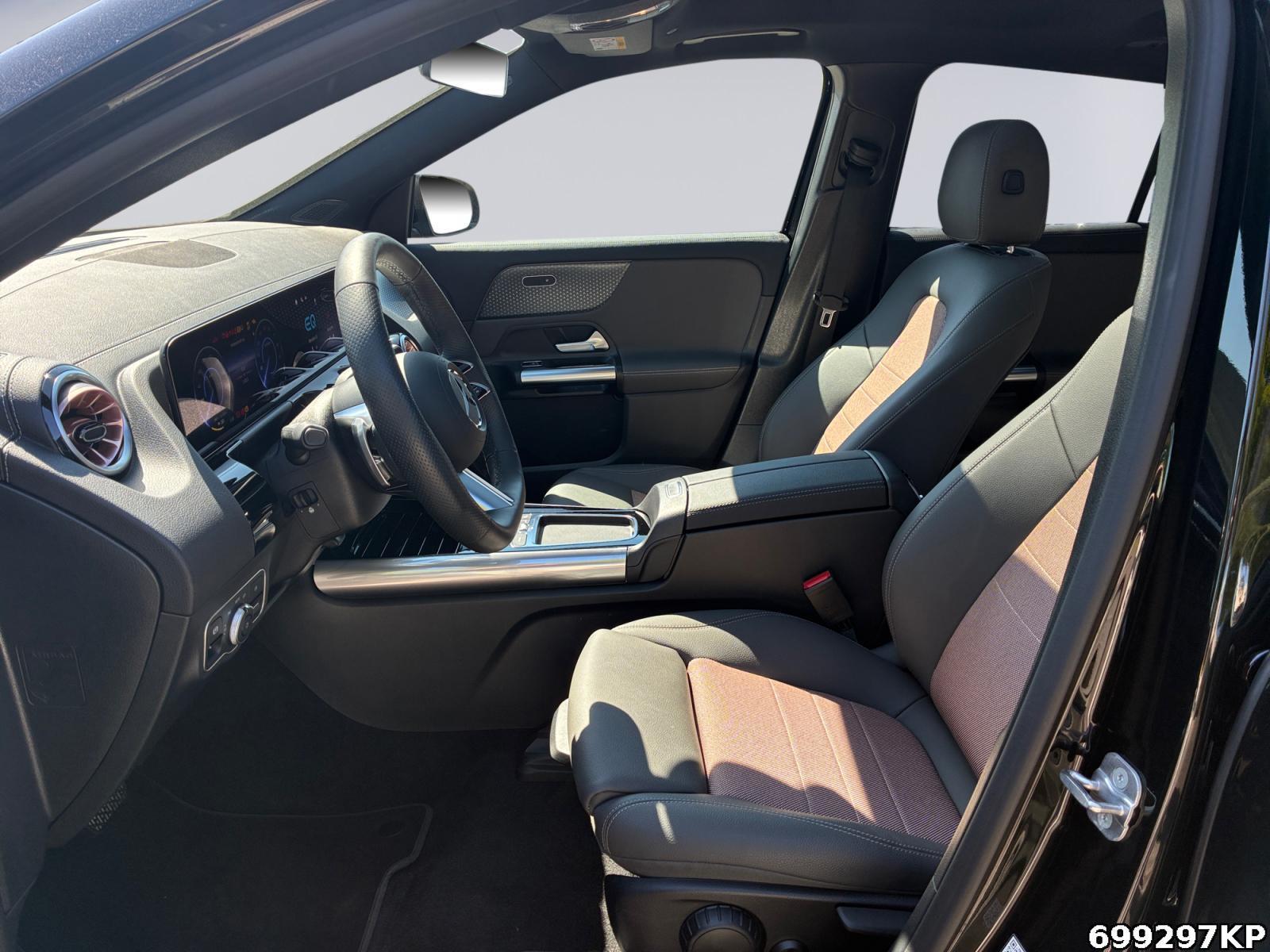 Fahrzeugabbildung Mercedes-Benz EQA 4M Electric Art Pano 360° DISTRONIC LED