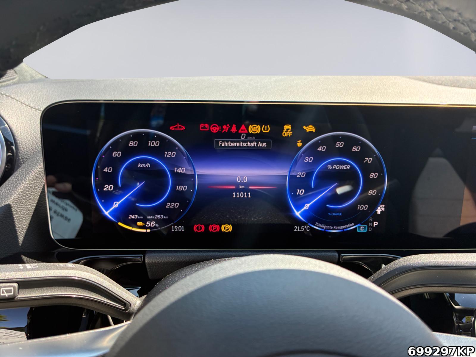 Fahrzeugabbildung Mercedes-Benz EQA 4M Electric Art Pano 360° DISTRONIC LED