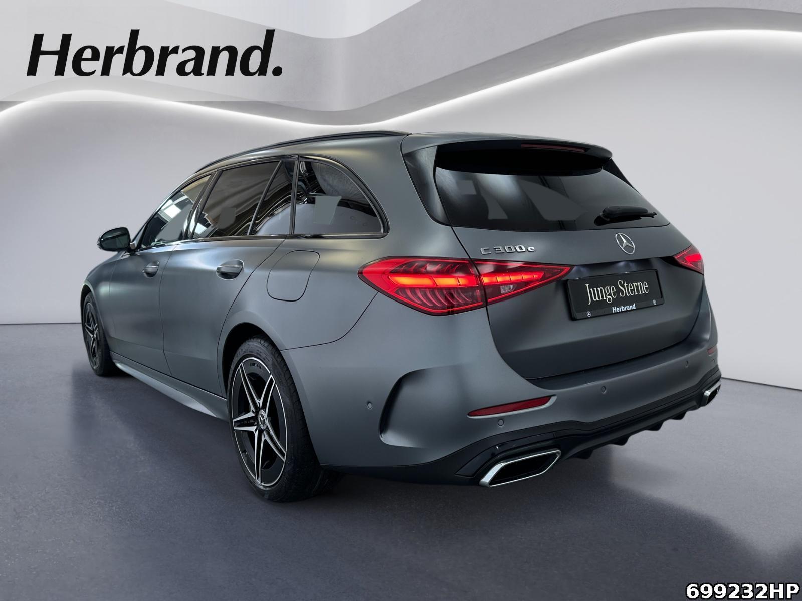 Fahrzeugabbildung Mercedes-Benz C 300 e T AMG Night DigitalLight Burmester 360°