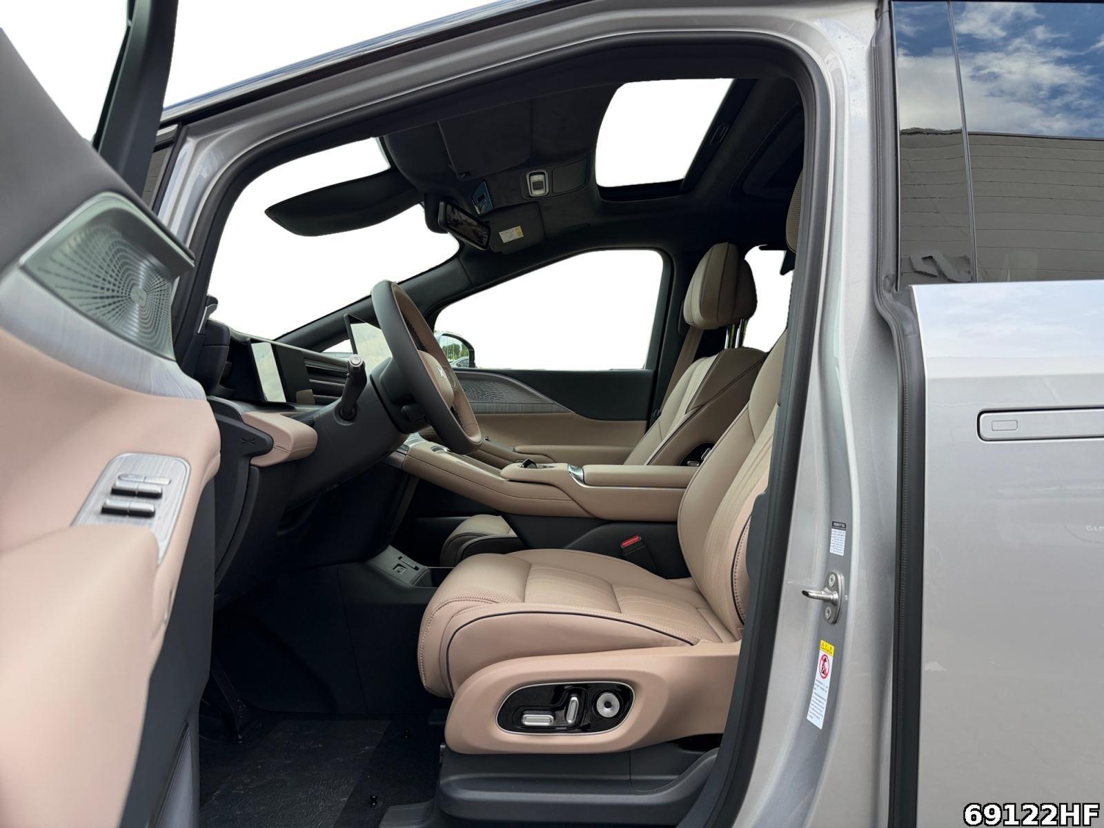 Fahrzeugabbildung Xpeng X9 AWD Performance *Verfügbar ab 12/26