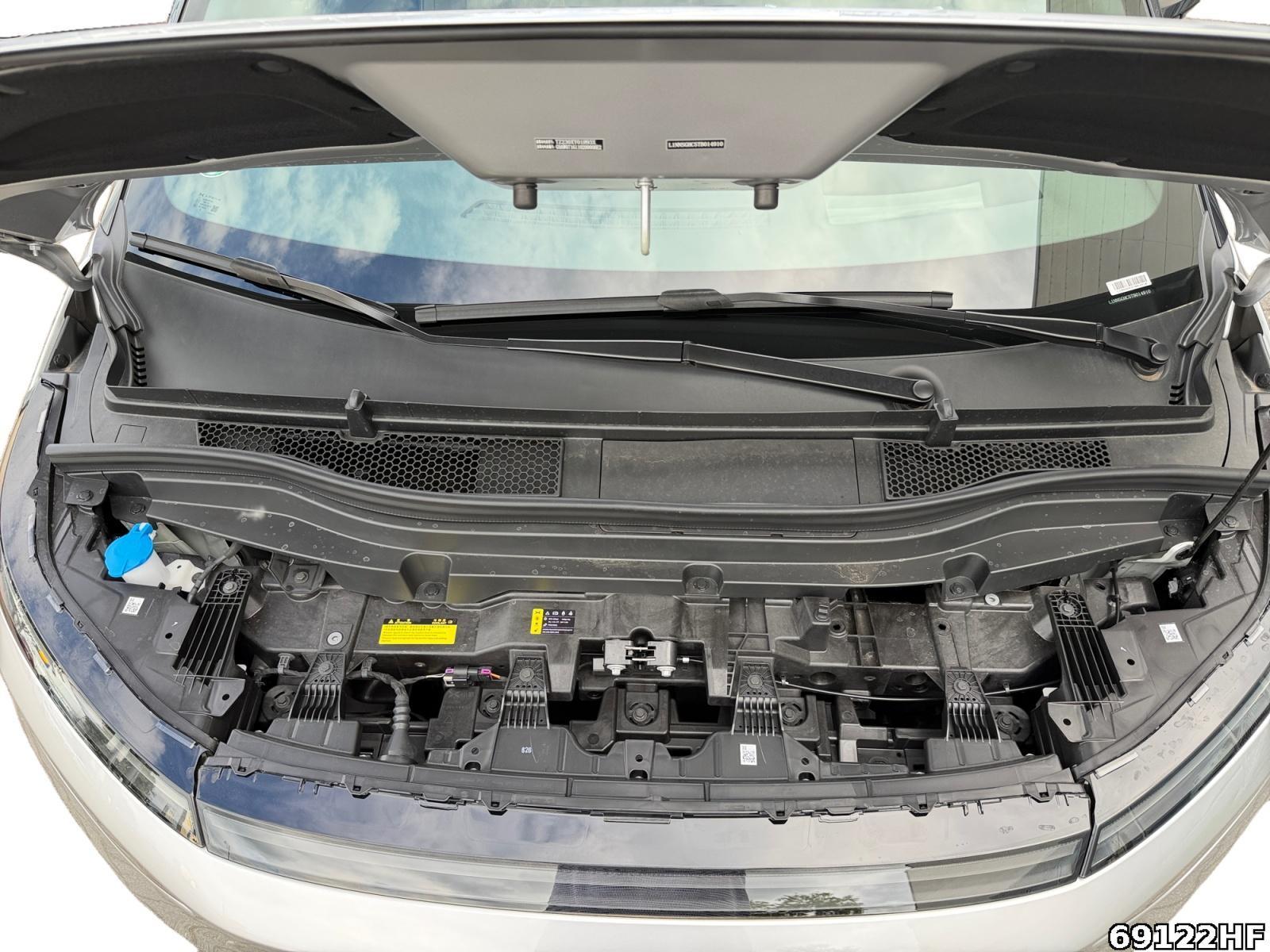 Fahrzeugabbildung Xpeng X9 AWD Performance *Verfügbar ab 12/26