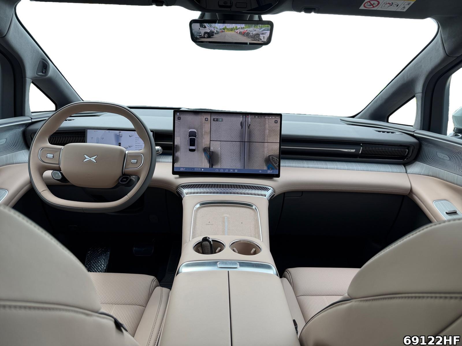 Fahrzeugabbildung Xpeng X9 AWD Performance *Verfügbar ab 12/26