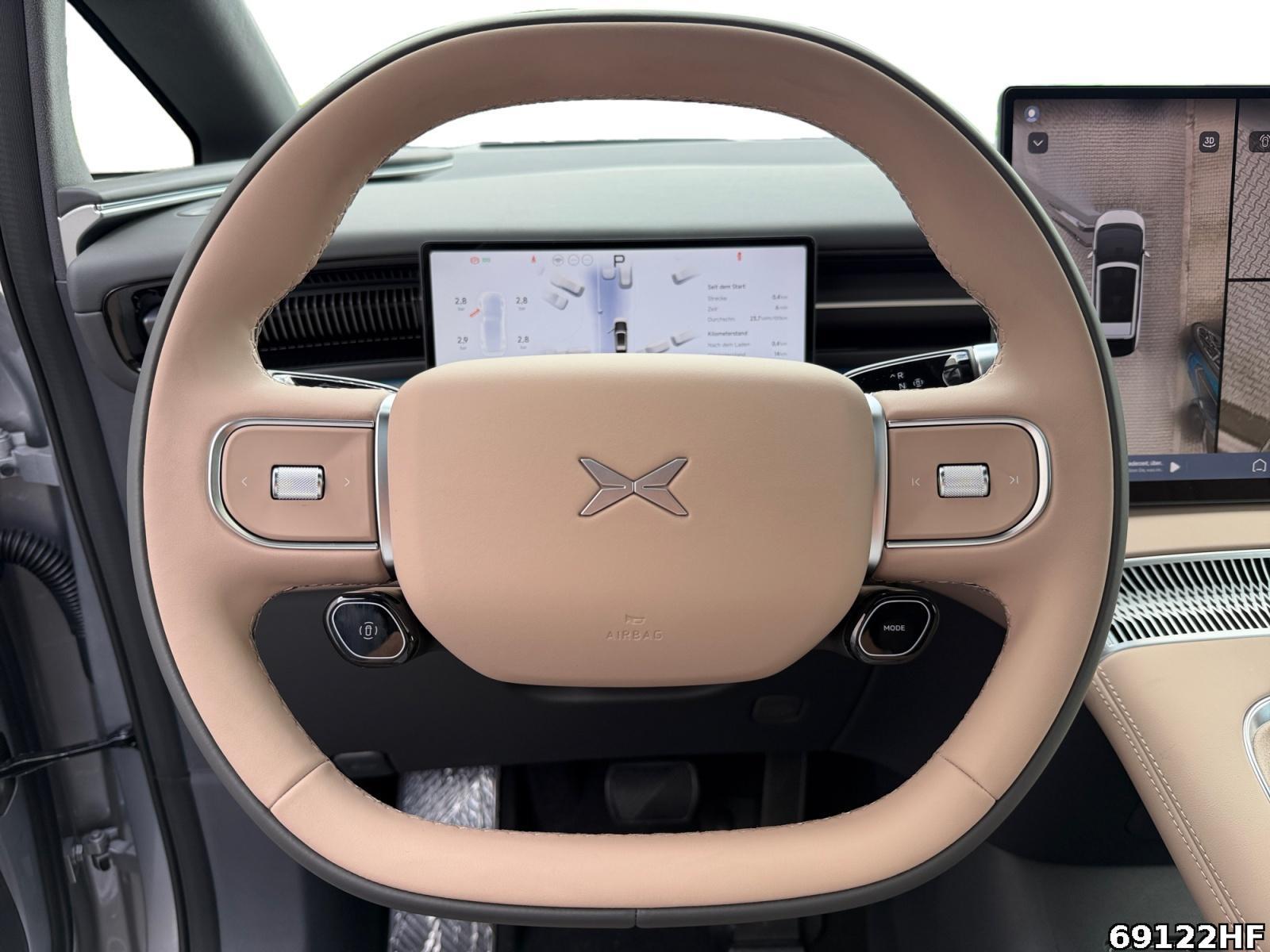 Fahrzeugabbildung Xpeng X9 AWD Performance *Verfügbar ab 12/26