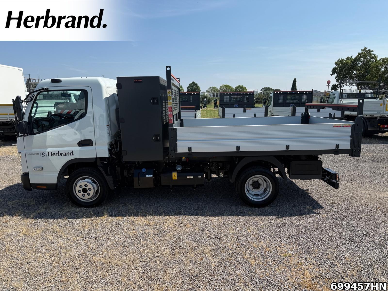 Fahrzeugabbildung FUSO Canter 3C15 AMT Heckkiper Werkzeugbox Vfhrzg.