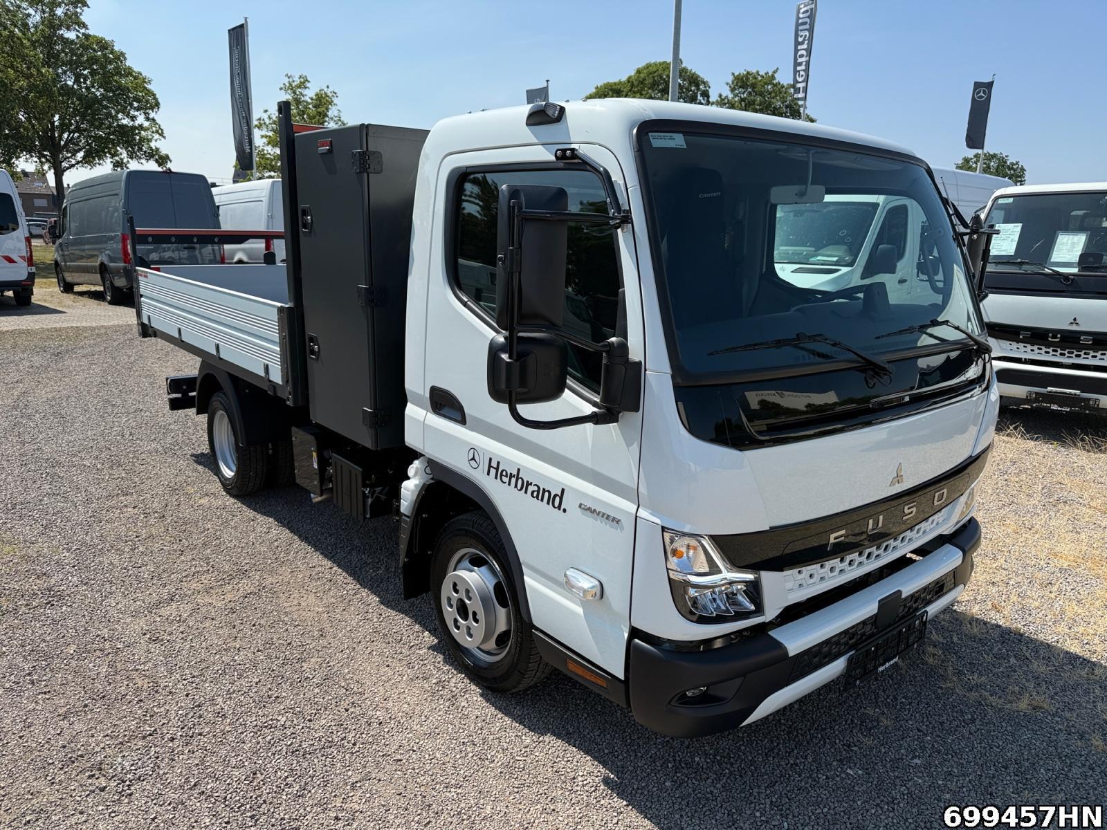 Fahrzeugabbildung FUSO Canter 3C15 AMT Heckkiper Werkzeugbox Vfhrzg.