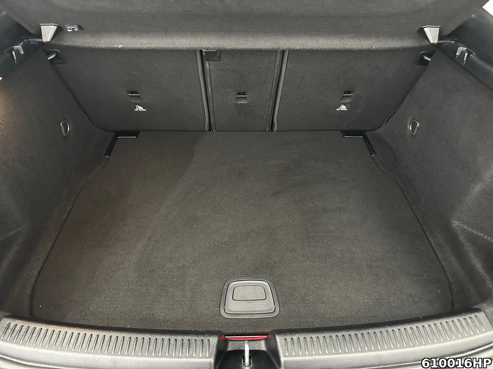 Fahrzeugabbildung Mercedes-Benz A 180 Progressive MBUX Augmented Carplay DAB+