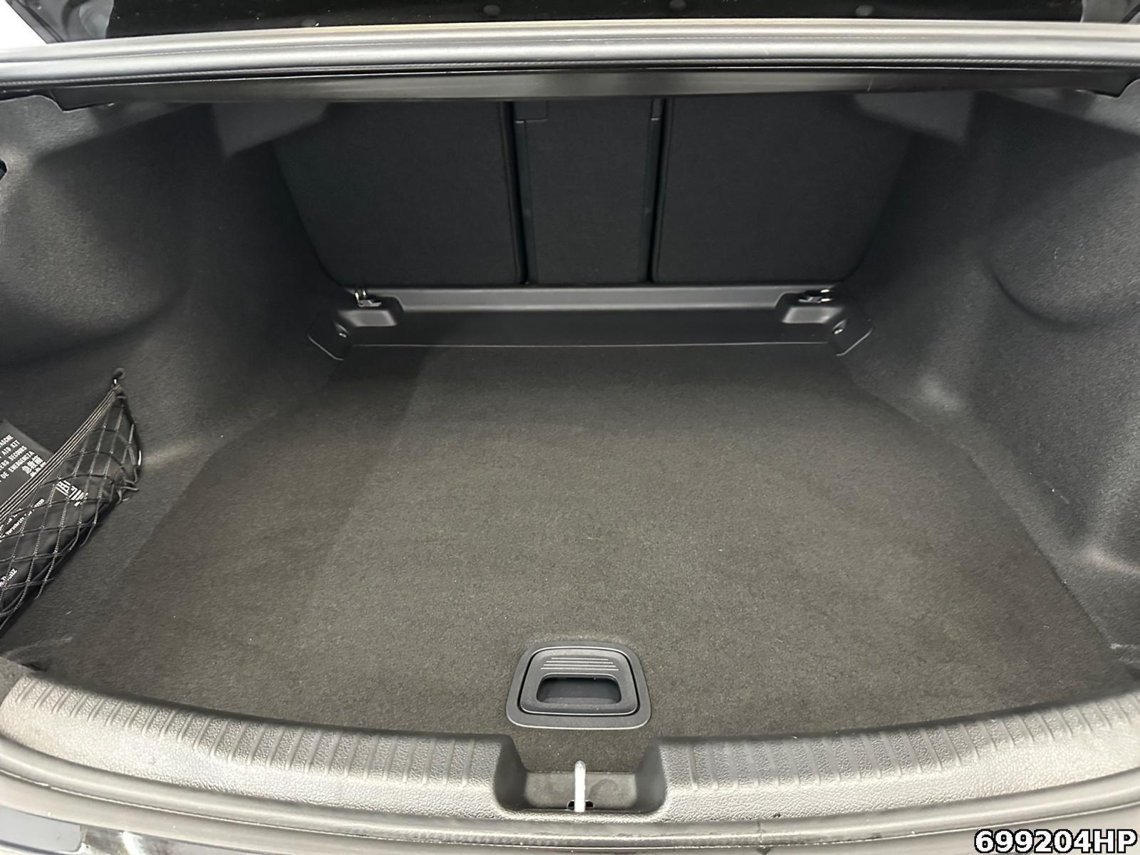 Fahrzeugabbildung Mercedes-Benz C 180 Avantgarde LED Totwinkel Spurassistent