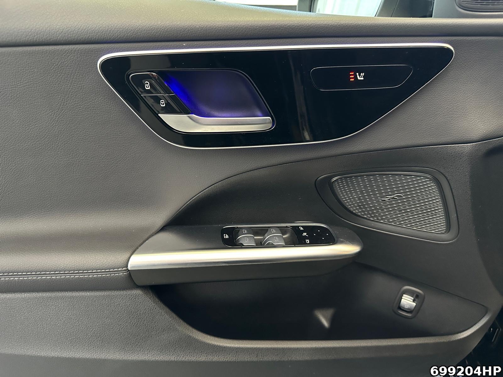 Fahrzeugabbildung Mercedes-Benz C 180 Avantgarde LED Totwinkel Spurassistent