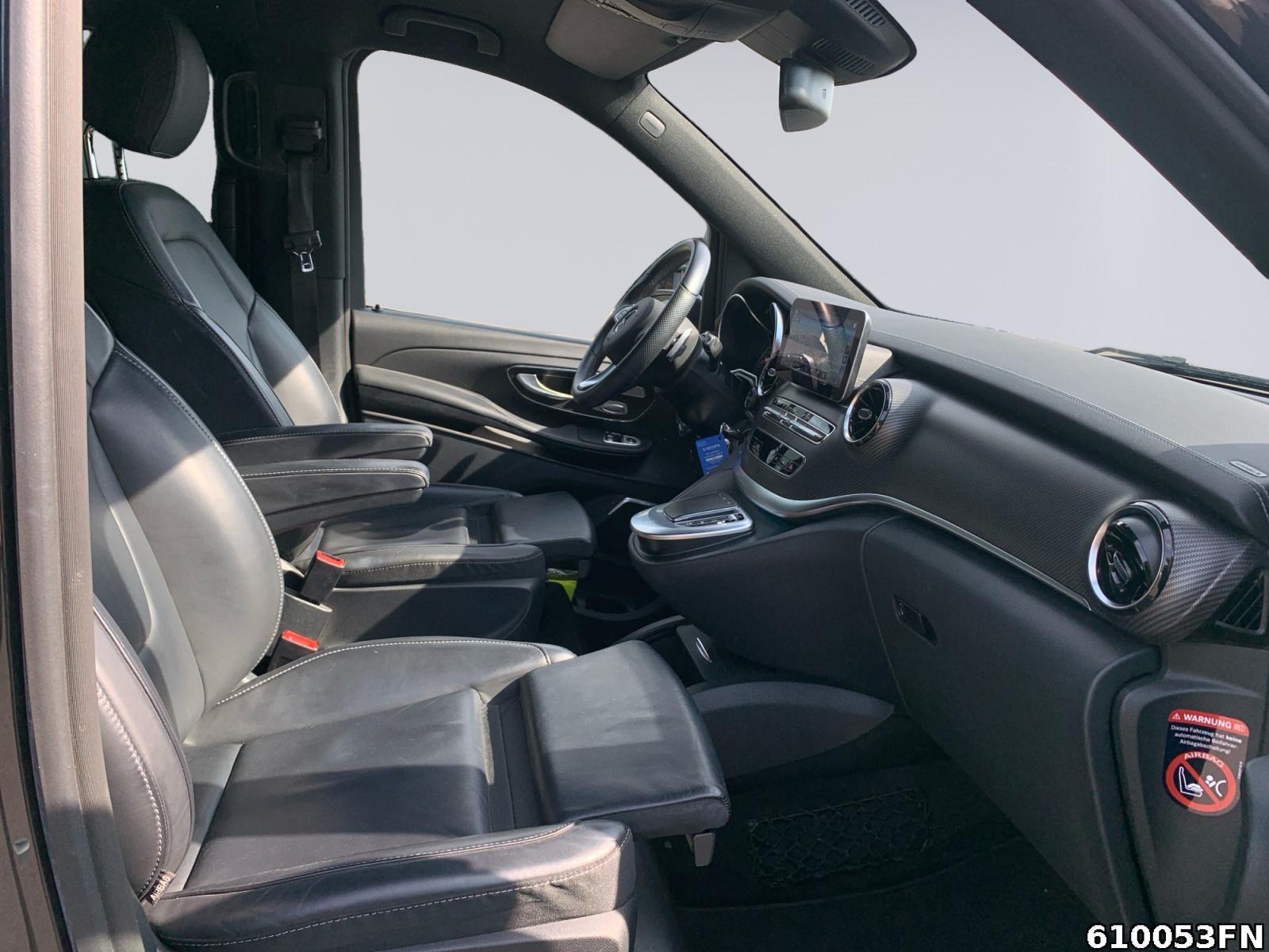 Fahrzeugabbildung Mercedes-Benz V 300 EAV/L 4MATIC AMG *7 SITZE*DISTRONIC*TISCH*