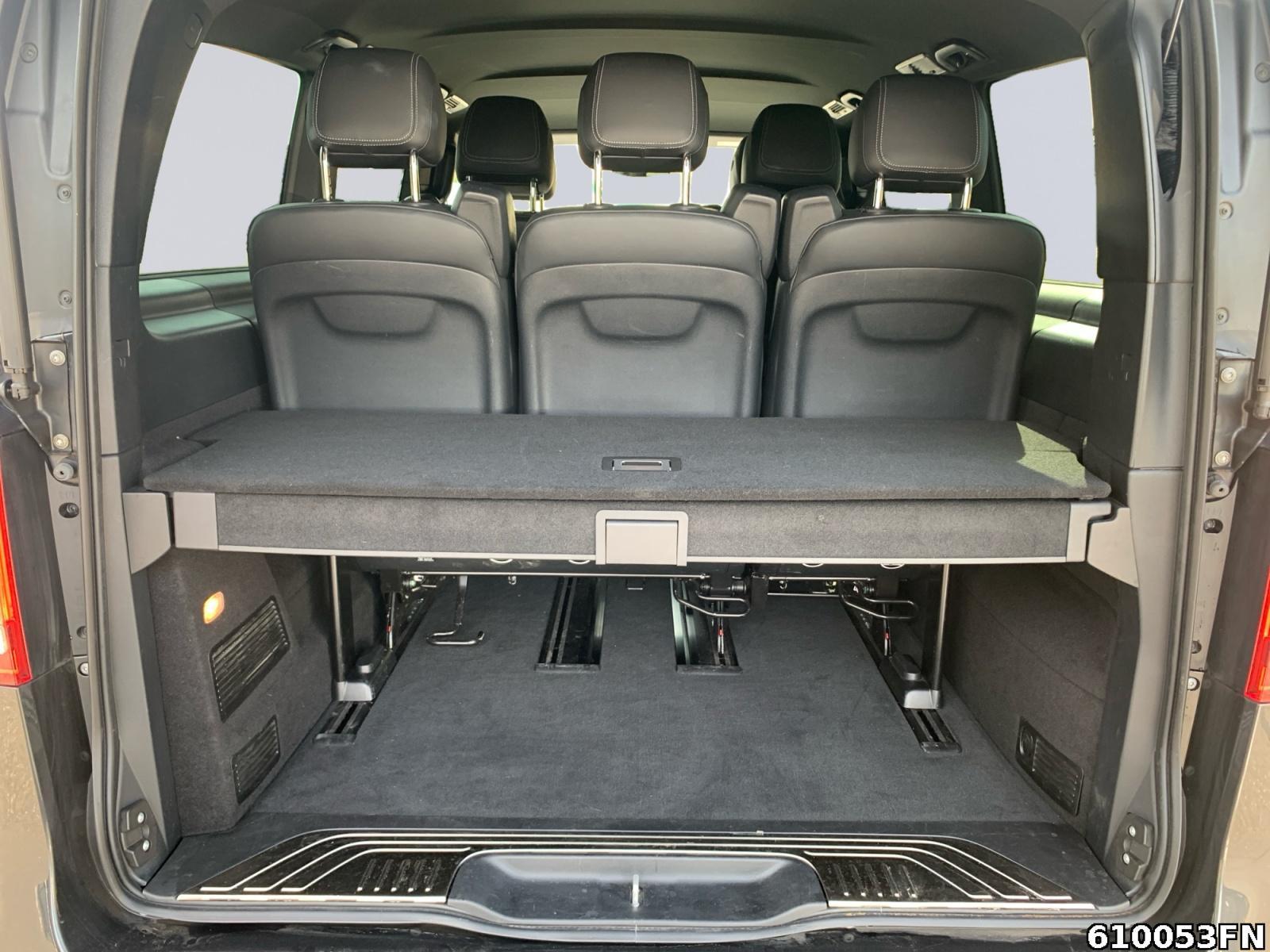 Fahrzeugabbildung Mercedes-Benz V 300 EAV/L 4MATIC AMG *7 SITZE*DISTRONIC*TISCH*