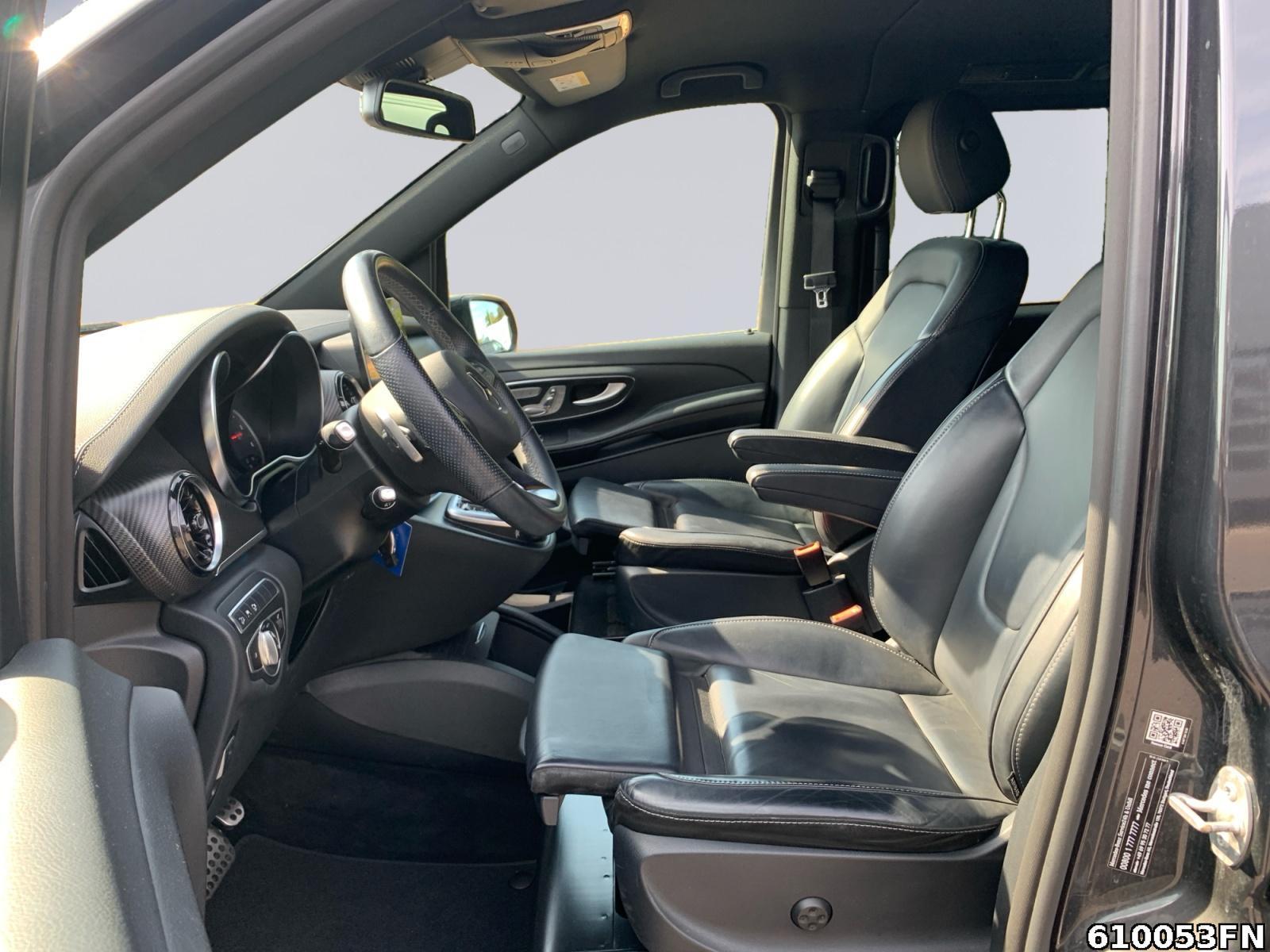 Fahrzeugabbildung Mercedes-Benz V 300 EAV/L 4MATIC AMG *7 SITZE*DISTRONIC*TISCH*