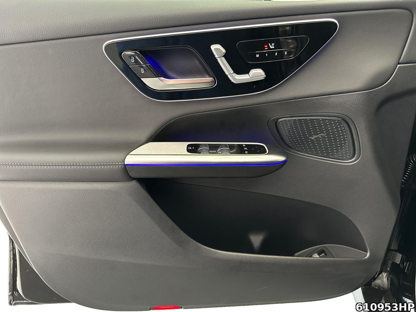 Fahrzeugabbildung Mercedes-Benz GLC 300 e 4M Avantgarde AHK Memory Sitzhzg LED.