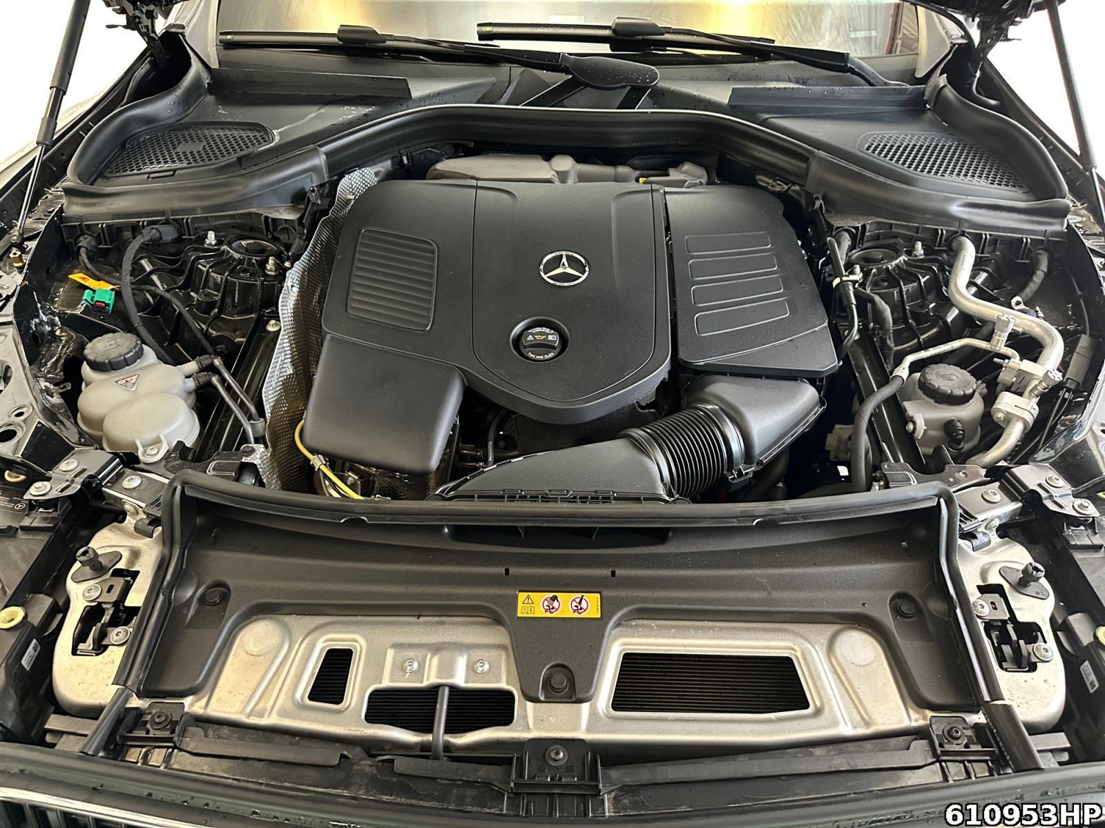 Fahrzeugabbildung Mercedes-Benz GLC 300 e 4M Avantgarde AHK Memory Sitzhzg LED.