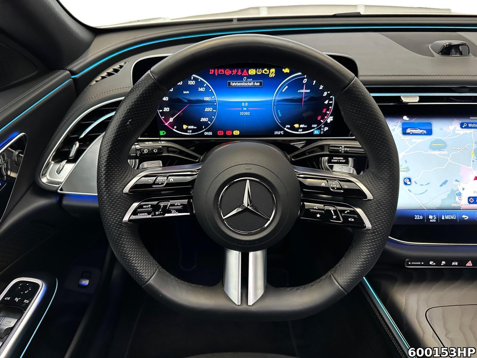 Fahrzeugabbildung Mercedes-Benz E 300 T AMG AHK Pano Digital-Light Superscr.