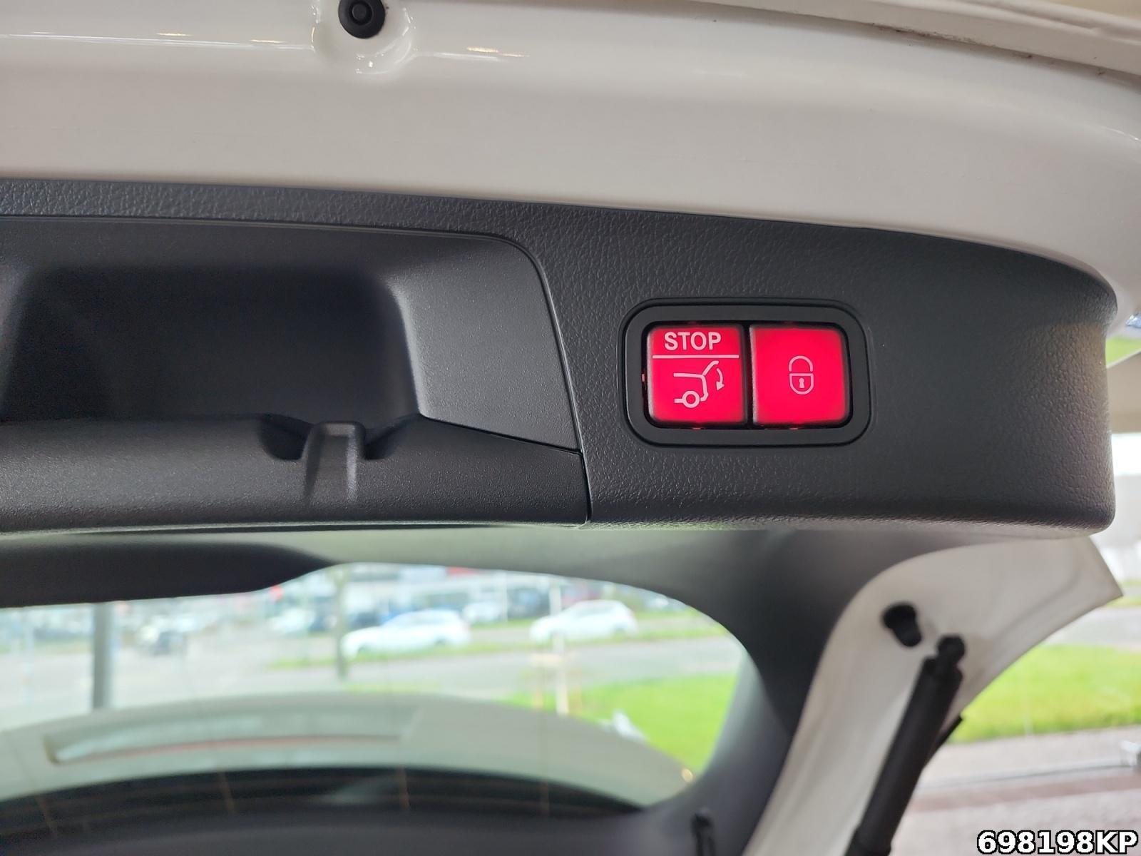 Fahrzeugabbildung Mercedes-Benz GLA 250 4M Progressive Multibeam CarPlay Kamera