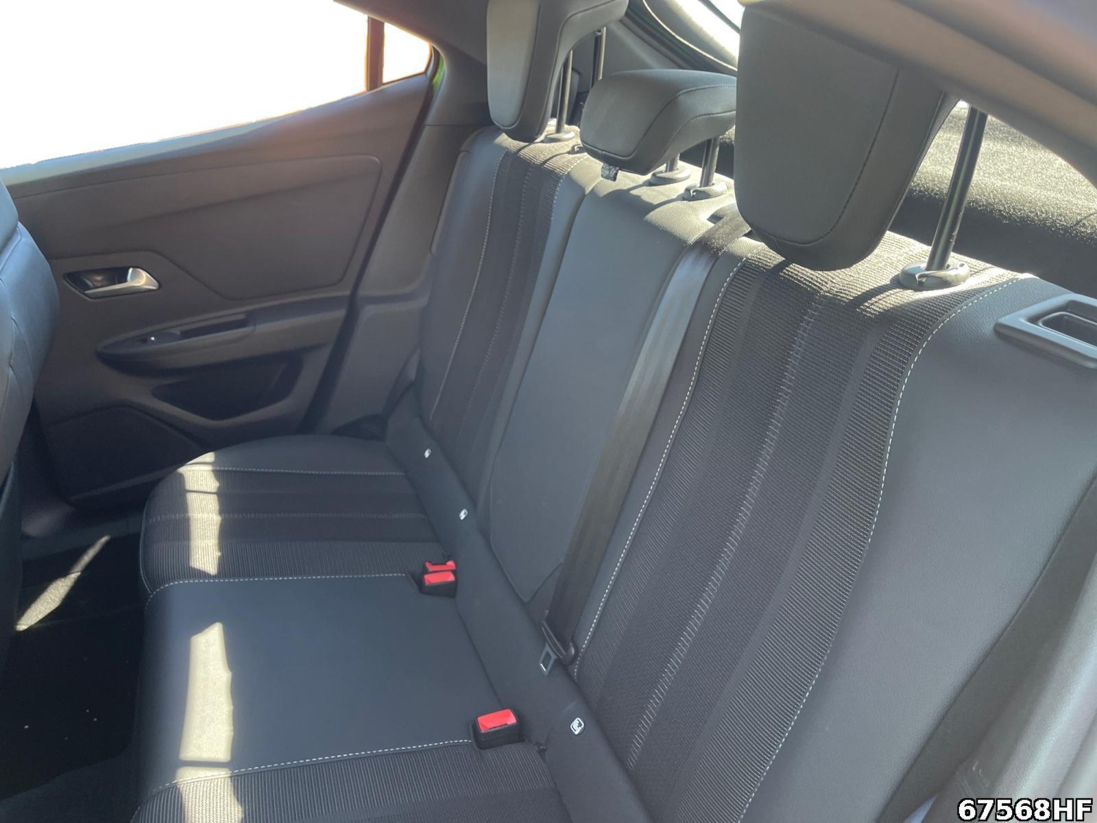 Fahrzeugabbildung Opel Mokka -e Elegance