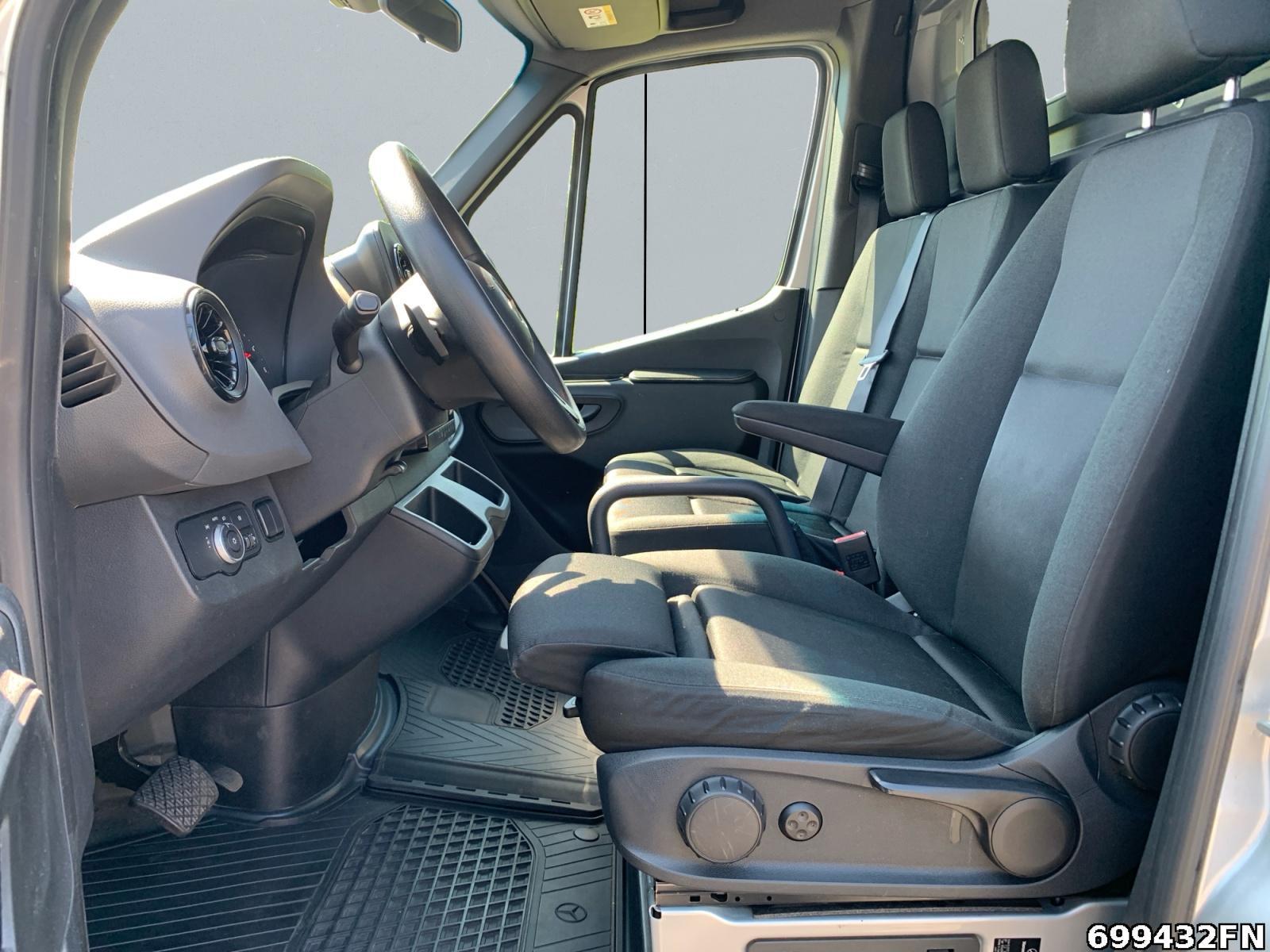 Fahrzeugabbildung Mercedes-Benz Sprinter 314 L2H2 *KLIMA*STANDHEIZ*AHK*AUTOMATIK