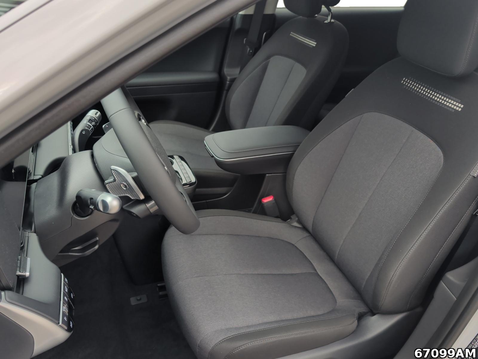 Fahrzeugabbildung Hyundai IONIQ 5 63 kWh CENTRIQ