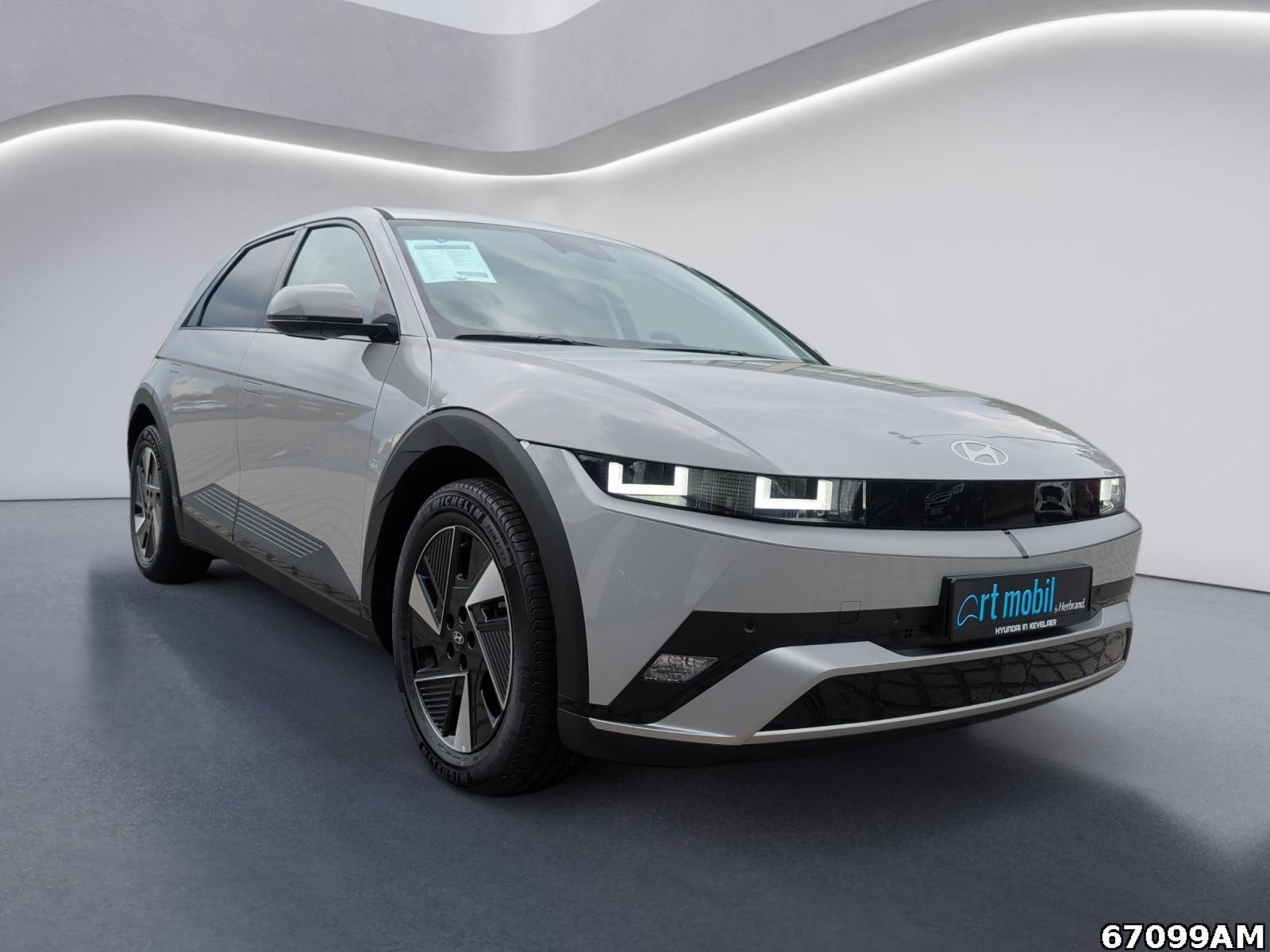 Fahrzeugabbildung Hyundai IONIQ 5 63 kWh CENTRIQ