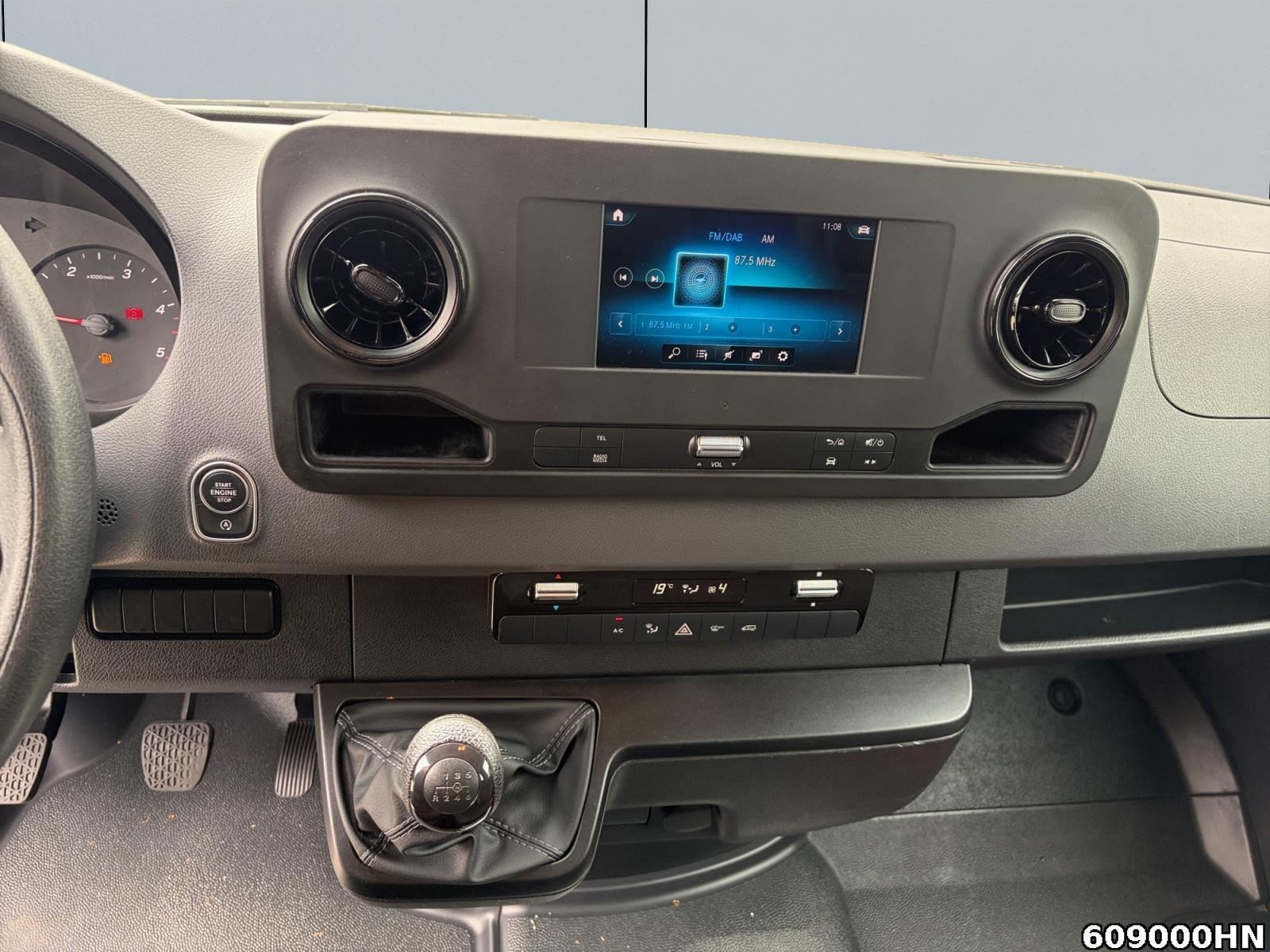 Fahrzeugabbildung Mercedes-Benz Sprinter 314 CDI *DoKa*Ladebordwand*AHK*Klima*