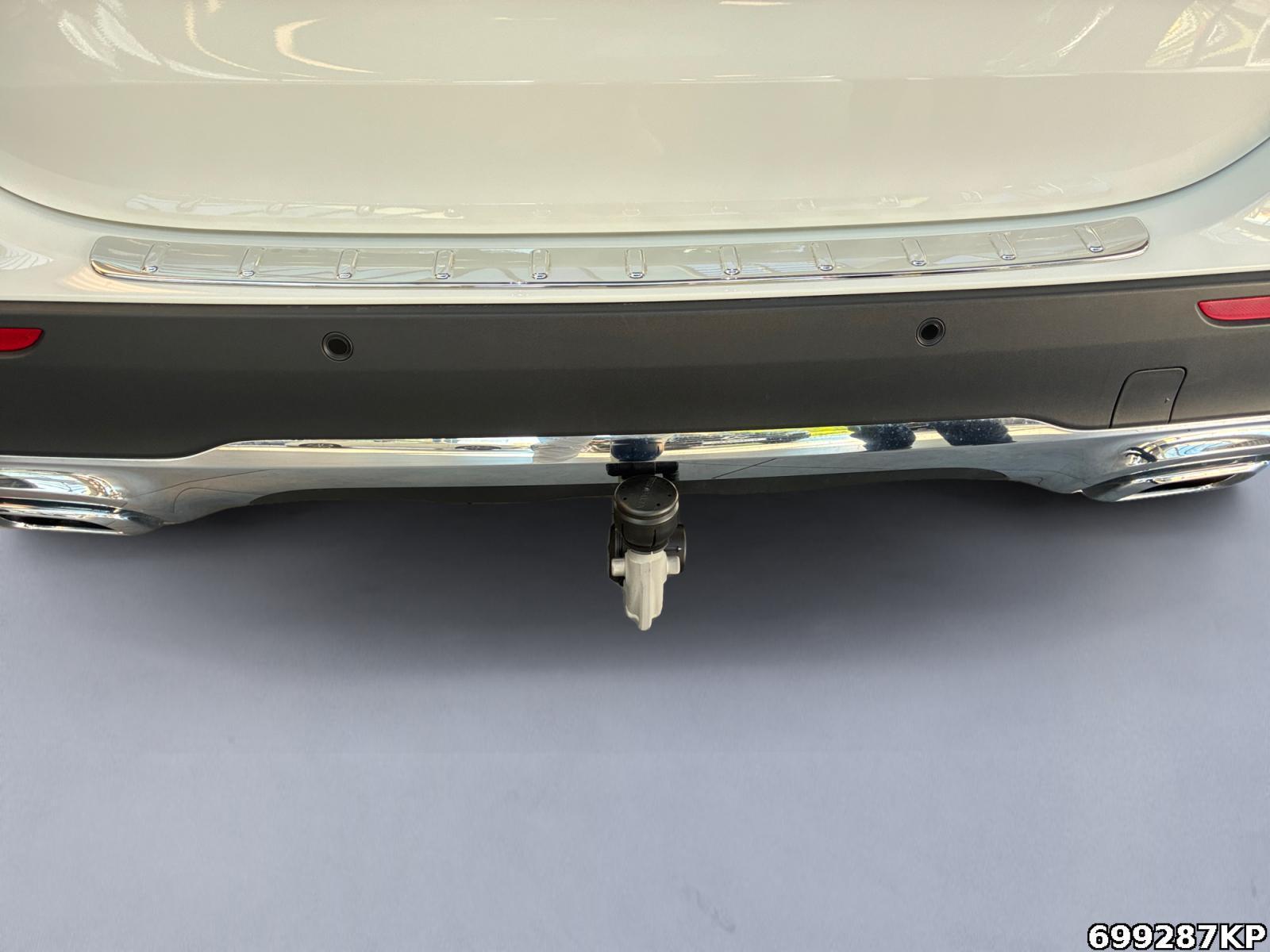 Fahrzeugabbildung Mercedes-Benz GLA 180 Progressive AHK Kamera Lenkradhzg 18
